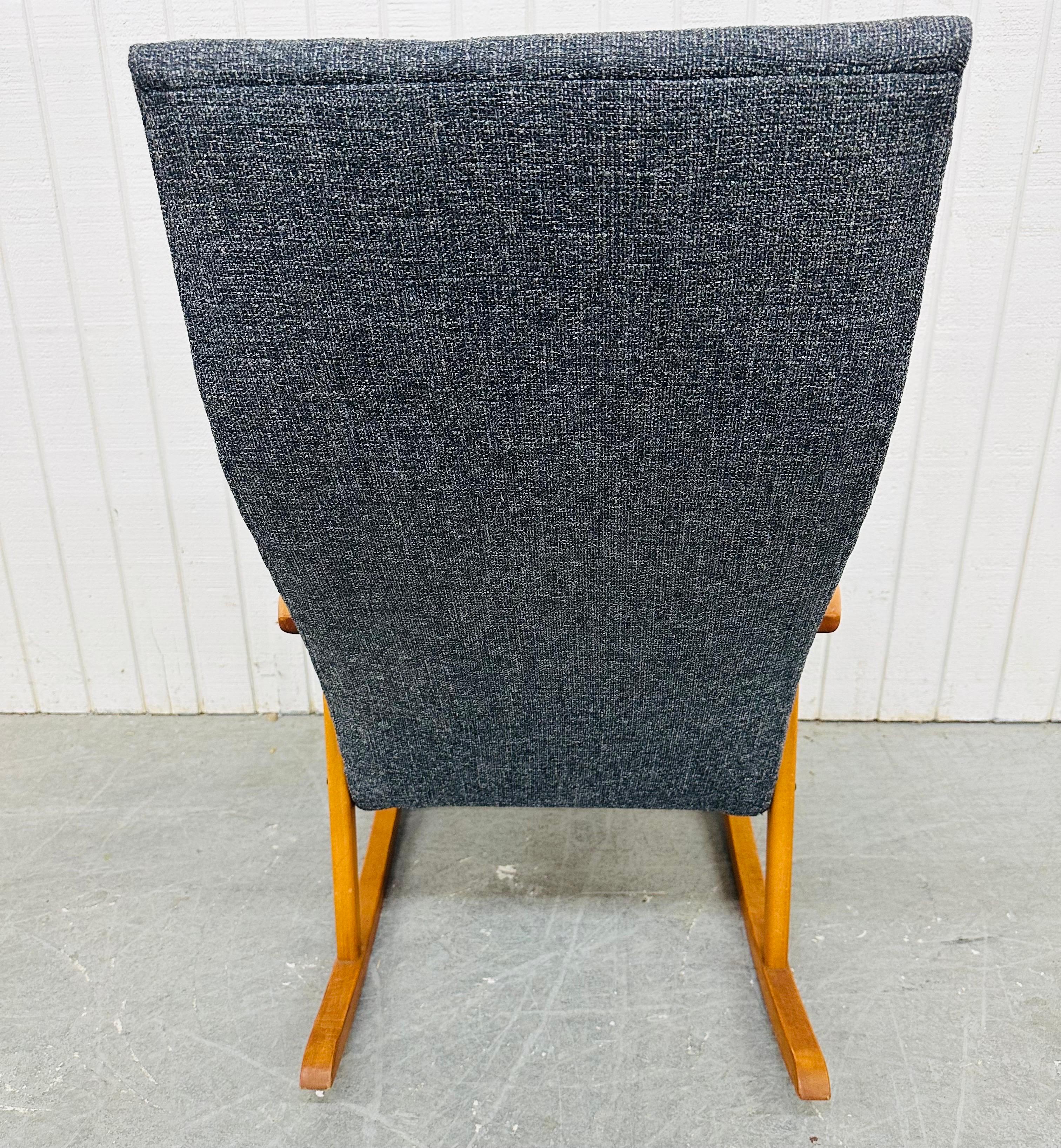 Svedese Sedia a dondolo moderna svedese vintage in vendita