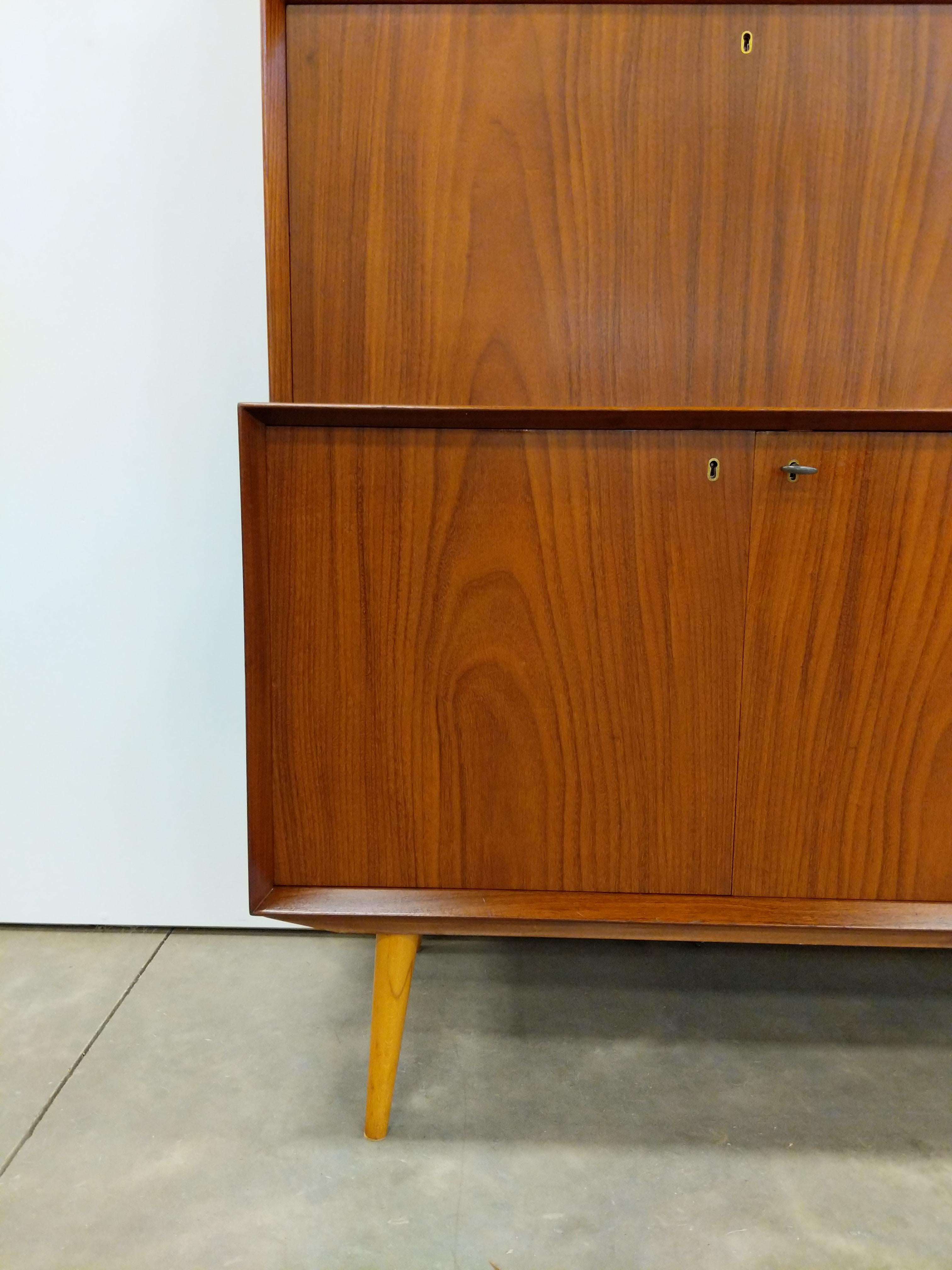 Vintage Schwedisch Modern Teak Anrichte / Sekretär von Brantorps im Angebot 3