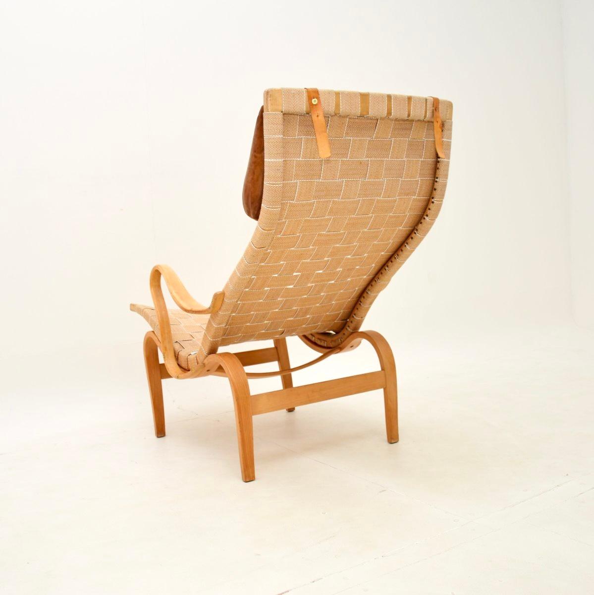 Leather Vintage Swedish Pernilla Armchair by Bruno Mathsson for Dux For Sale