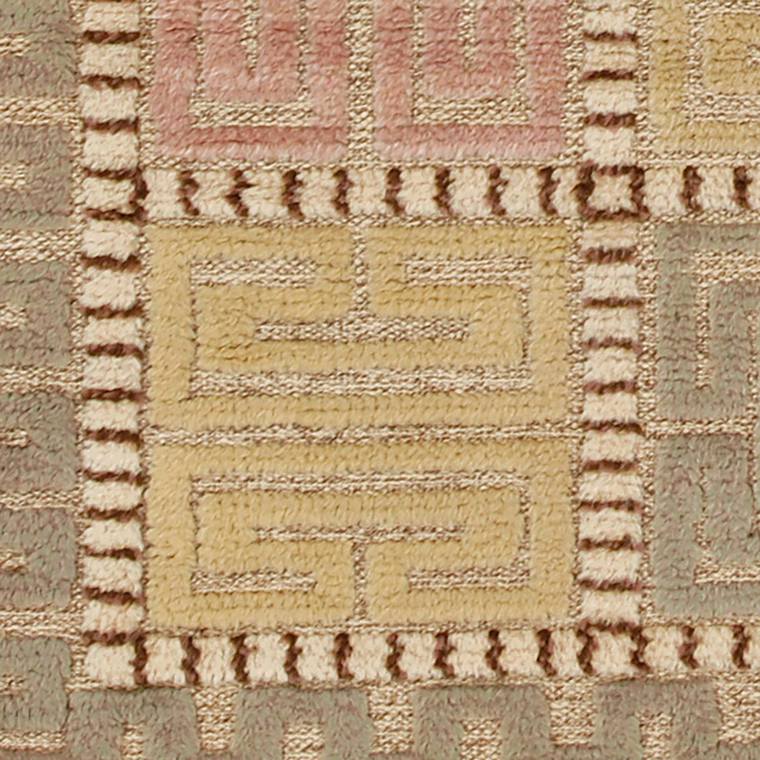 Tapis à poils suédois du milieu du XXe siècle par AB Märta Måås-Fjetterström Excellent état - En vente à New York, NY