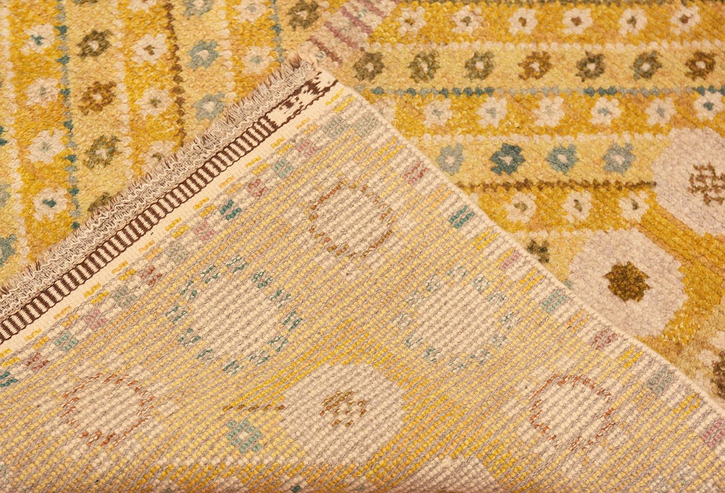 20th Century Vintage Swedish Pile Marianne Richter Rug For Marta Maas. Size: 3 ft 7 in x 4 ft