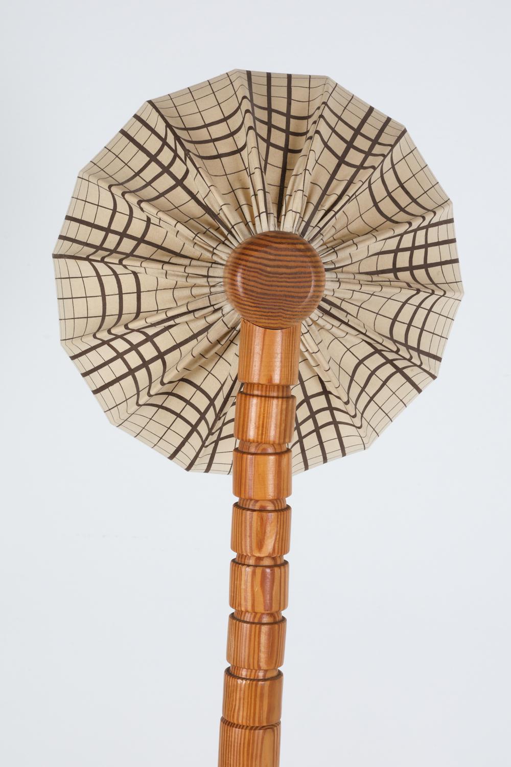 Schwedische bewegliche Vintage-Stehlampe aus Kiefernholz, ca. 1980er Jahre 4