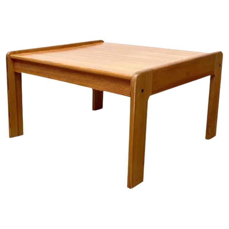 Table de canapé vintage en pin suédois par Yngve Ekström pour Swedese, 1970