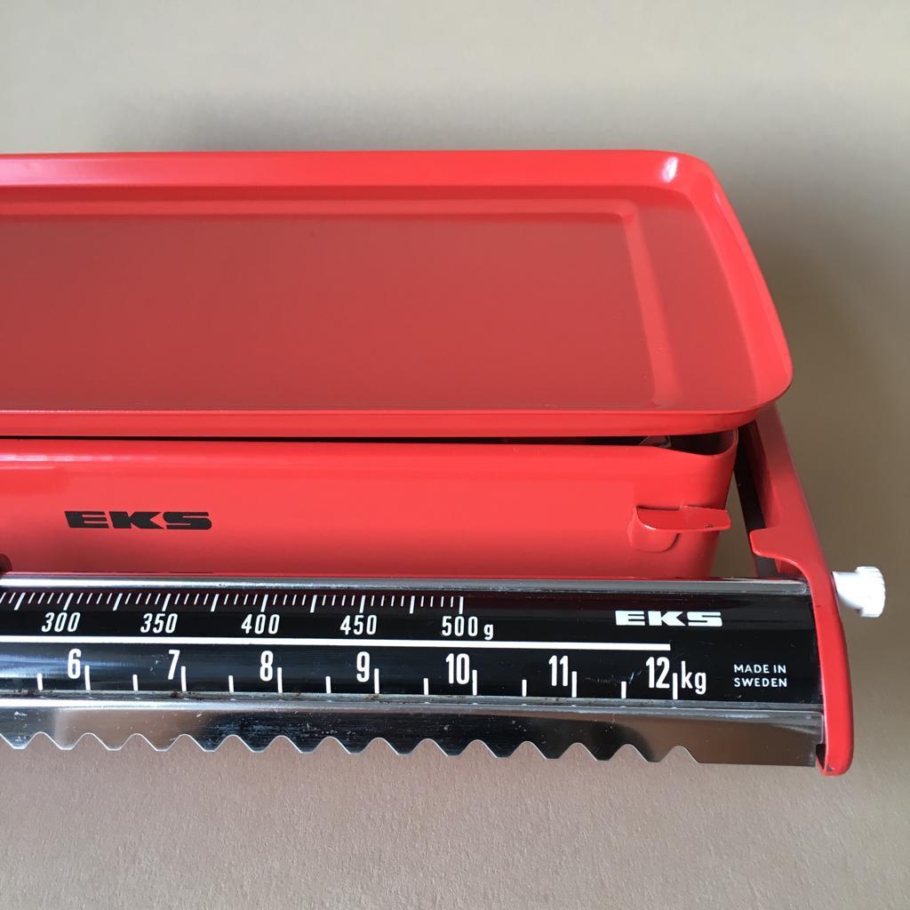 Painted Vintage Swedish Red Kitchen Scale from EKS, 1970s