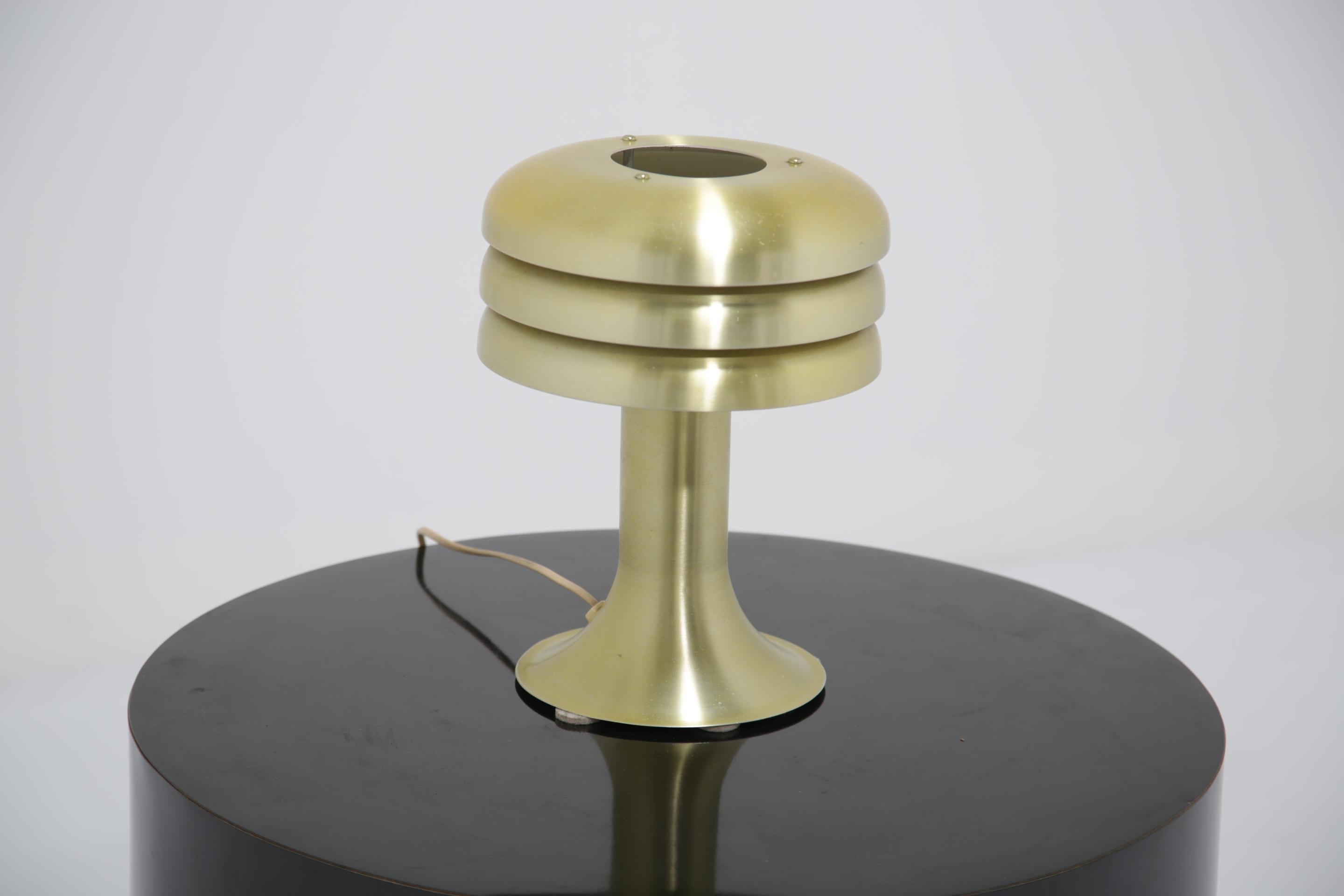 Schwedische gerippte Vintage-Tischlampe Model BN-25 von Hans-Agne Jakobsson, 1960er Jahre im Angebot 2