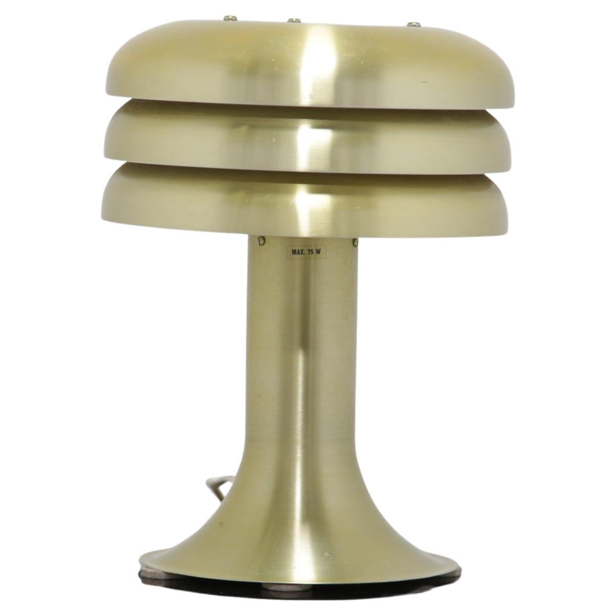 Schwedische gerippte Vintage-Tischlampe Model BN-25 von Hans-Agne Jakobsson, 1960er Jahre im Angebot