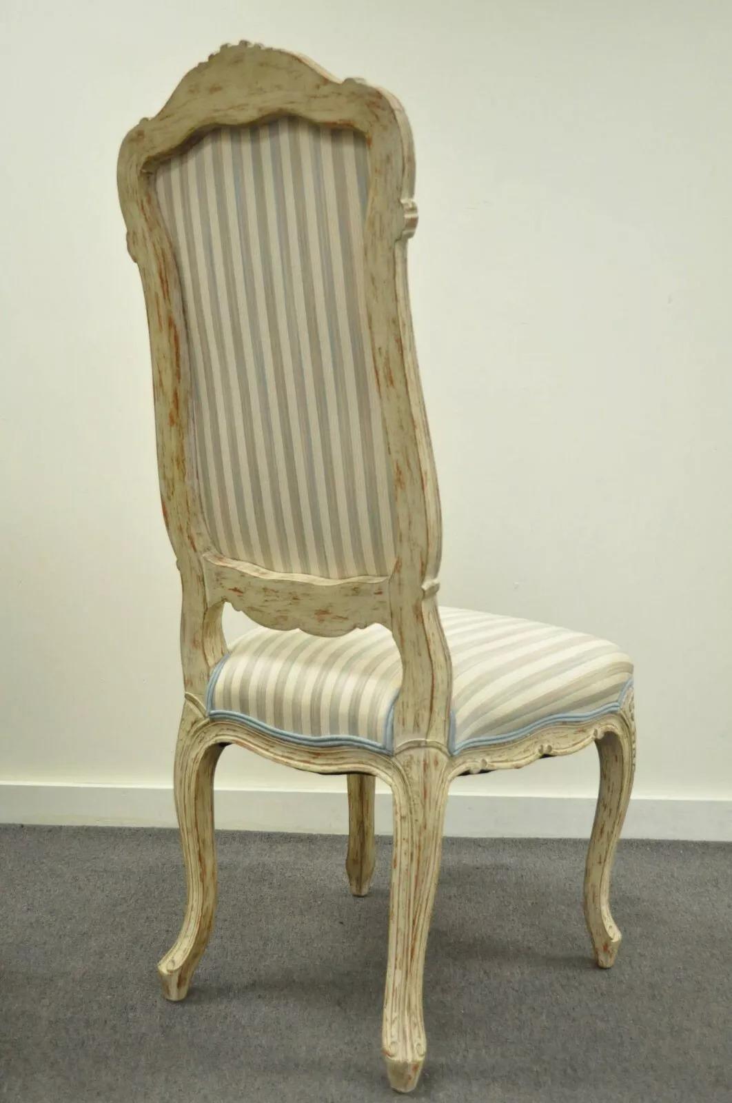 Vintage Swedish Rococo Style Cream Distress Painted Side Chairs - Set of 4 in vendita 2