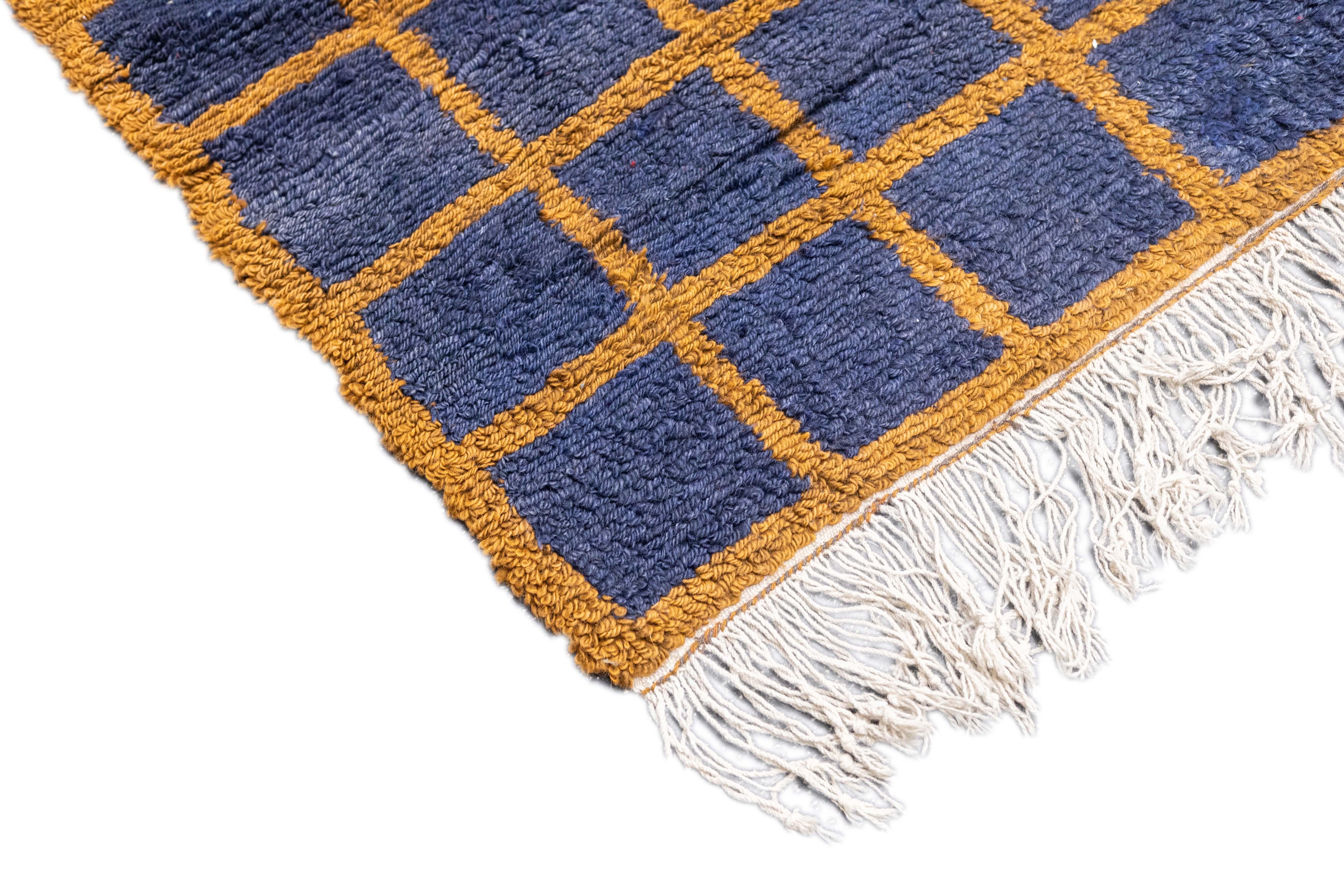 Vintage Swedish Rug 4'1'' x 4'10'' In Good Condition For Sale In New York, NY