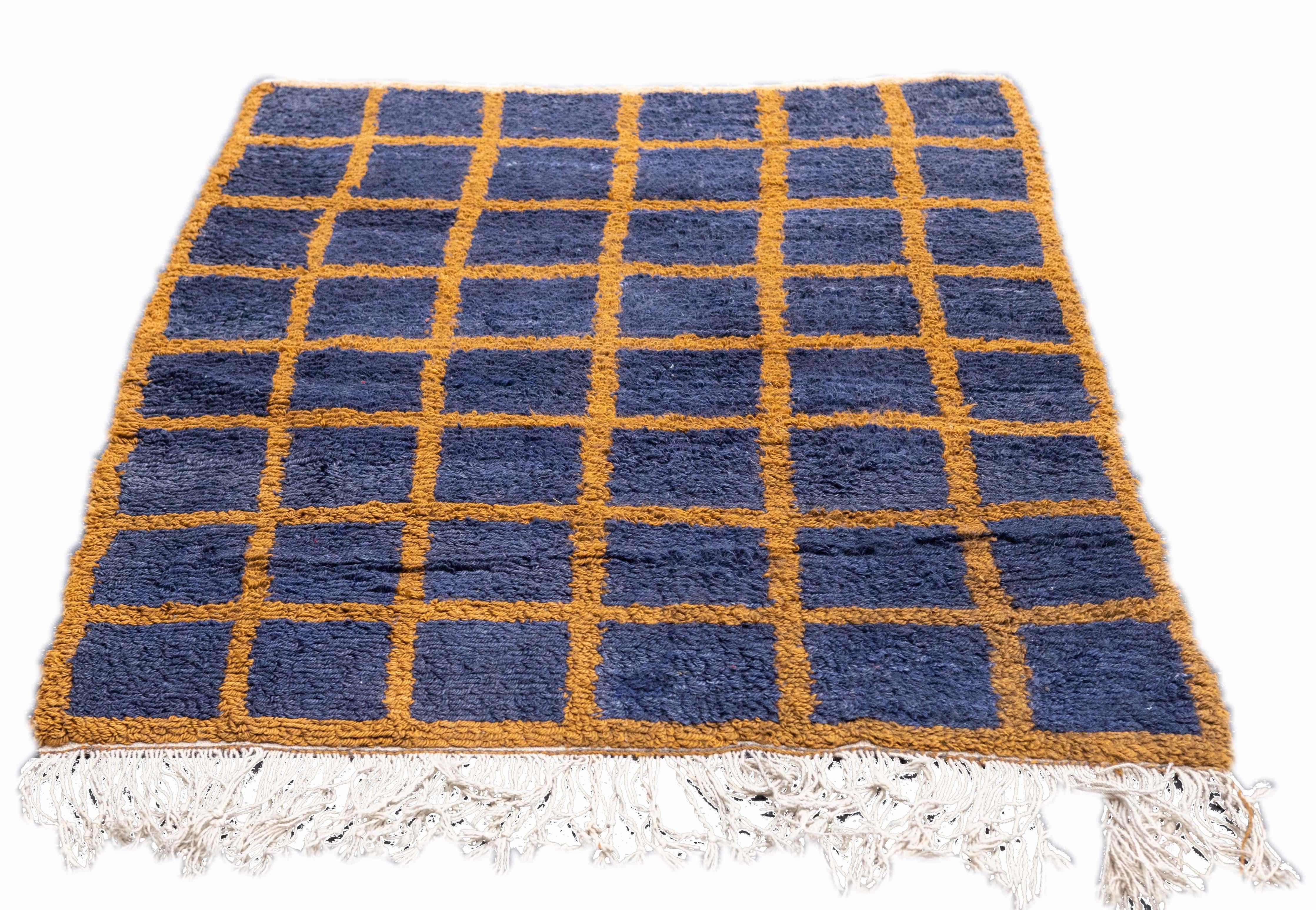 Vintage Swedish Rug 4'1'' x 4'10'' For Sale 1