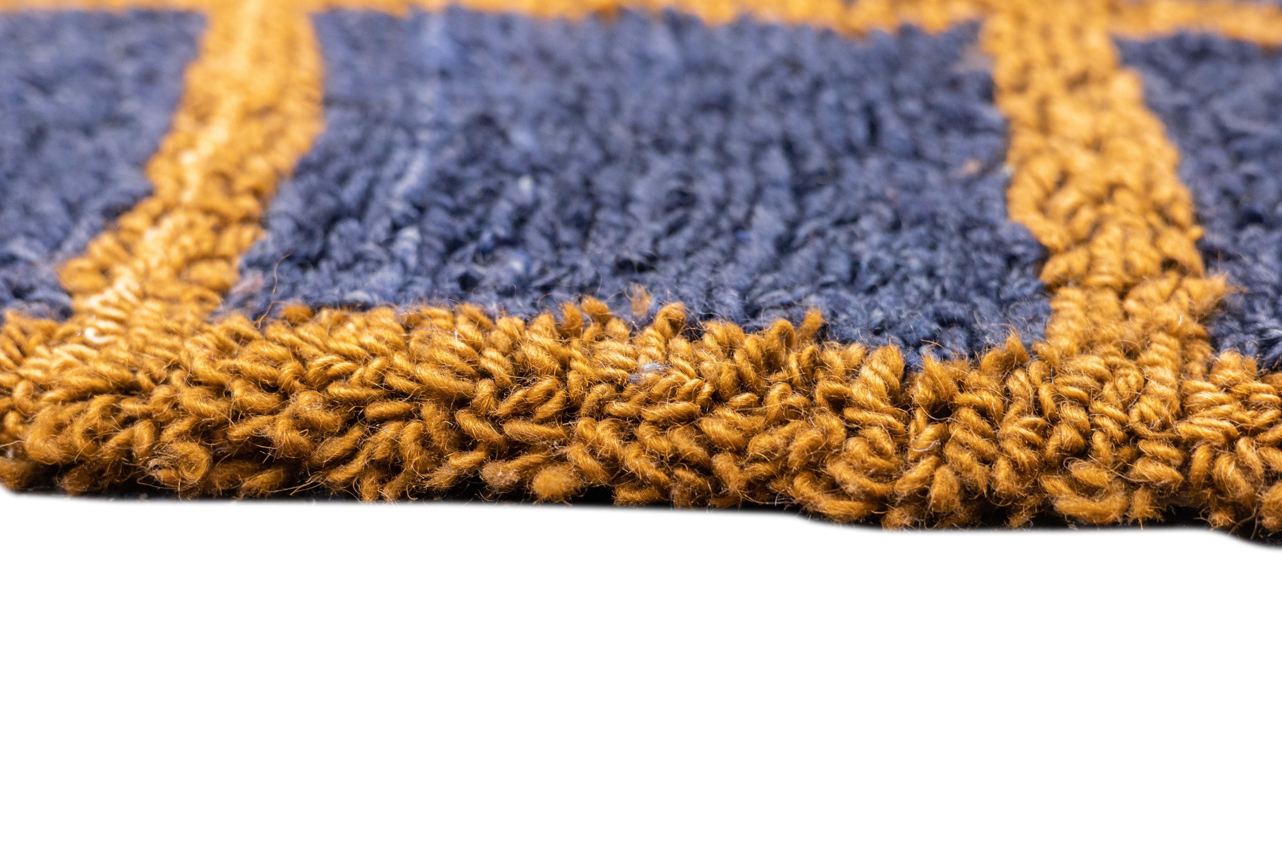 Vintage Swedish Rug 4'1'' x 4'10'' For Sale 2