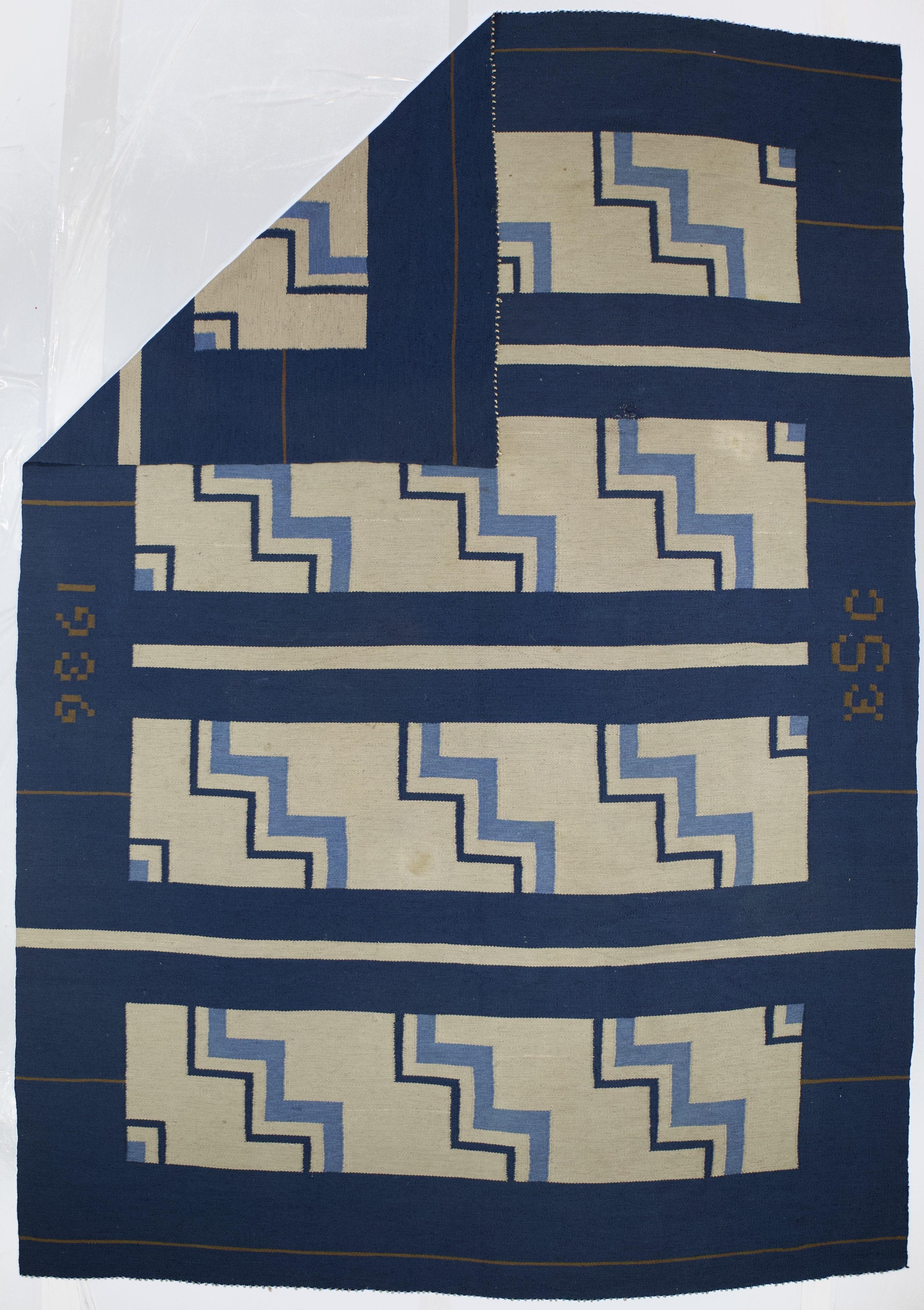 Alfombra sueca vintage firmada y fechada 8'6