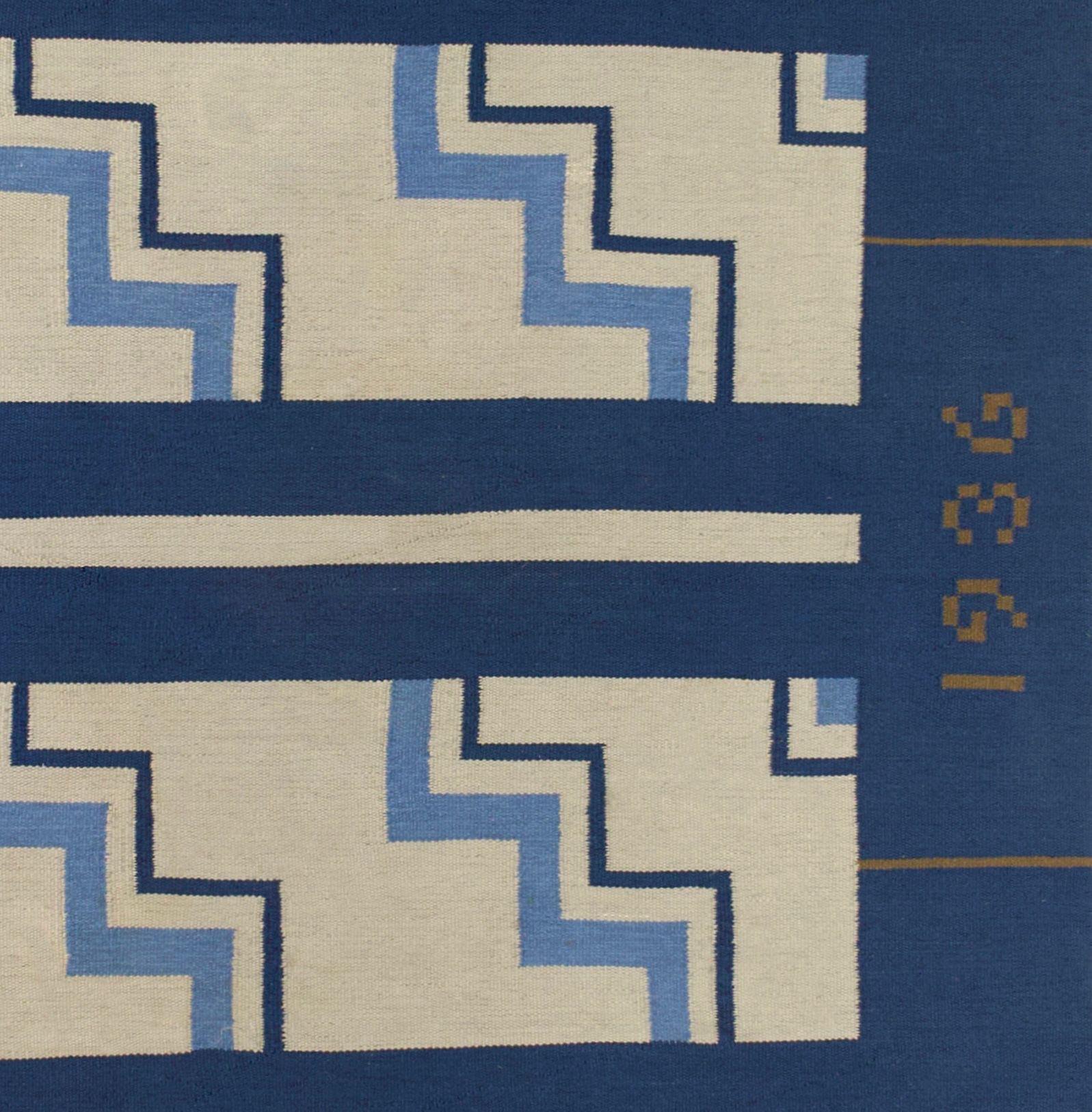 Alfombra sueca vintage firmada y fechada 8'6
