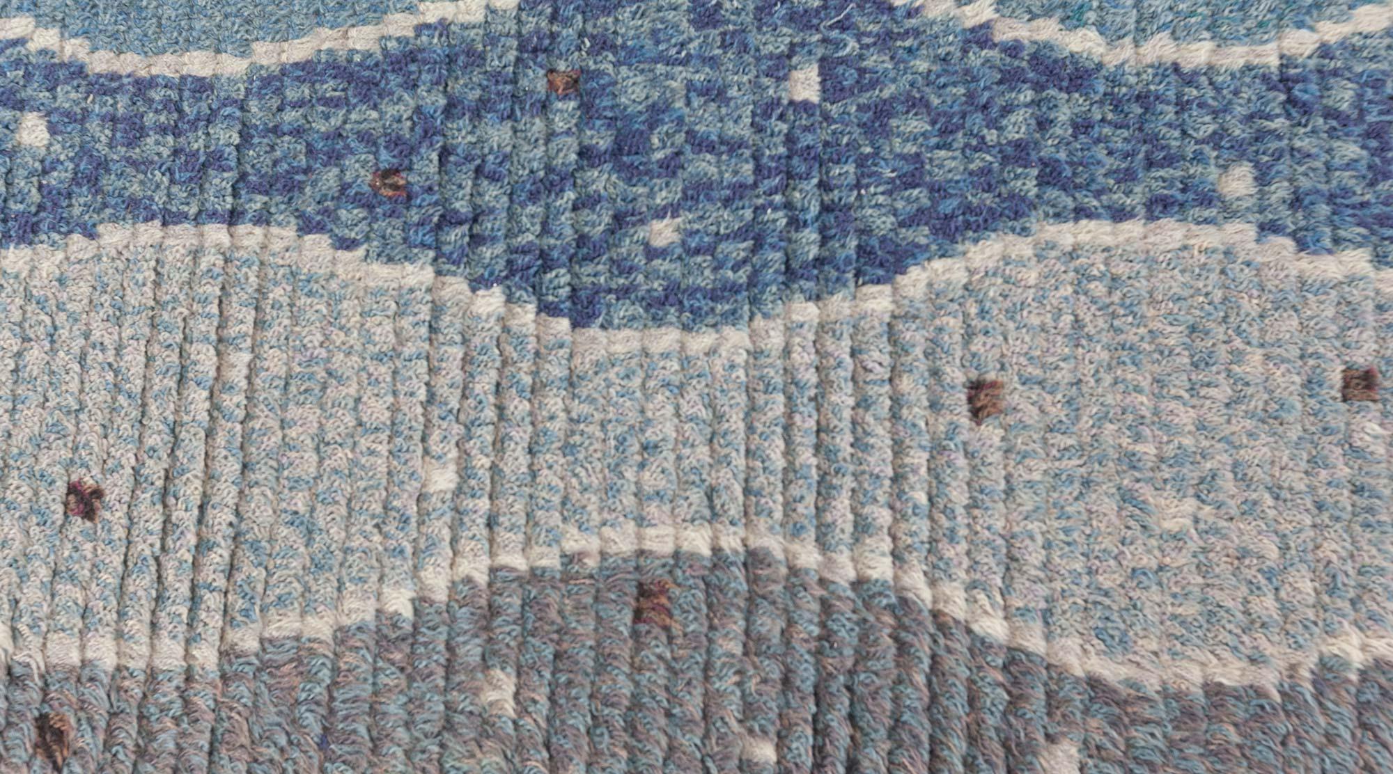 Vintage Swedish rya blue grey rug
Size: 3'9