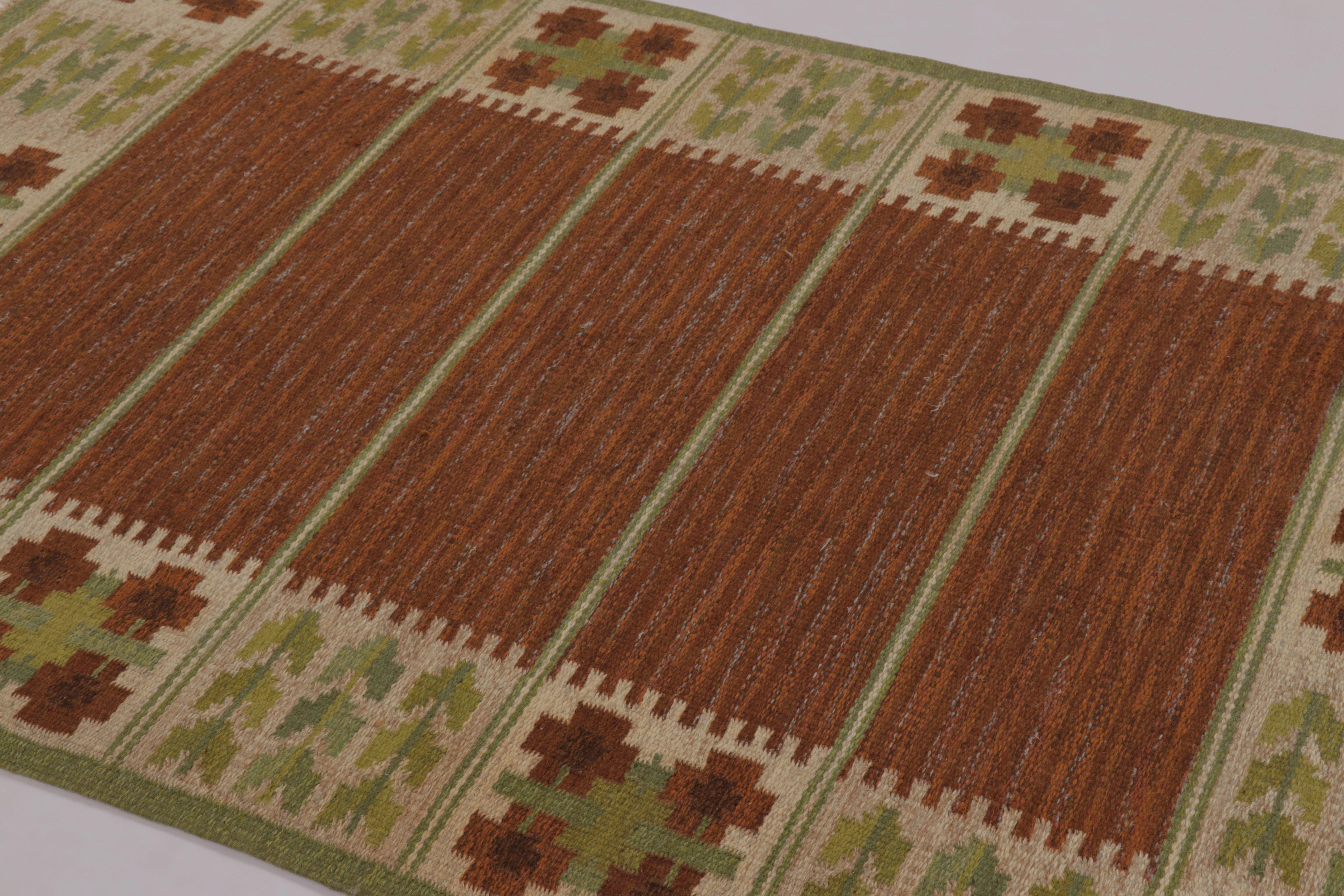 Hand-Woven Vintage Swedish Rya Flatweave, Brown with Green Geometric Borders - Rug & Kilim For Sale