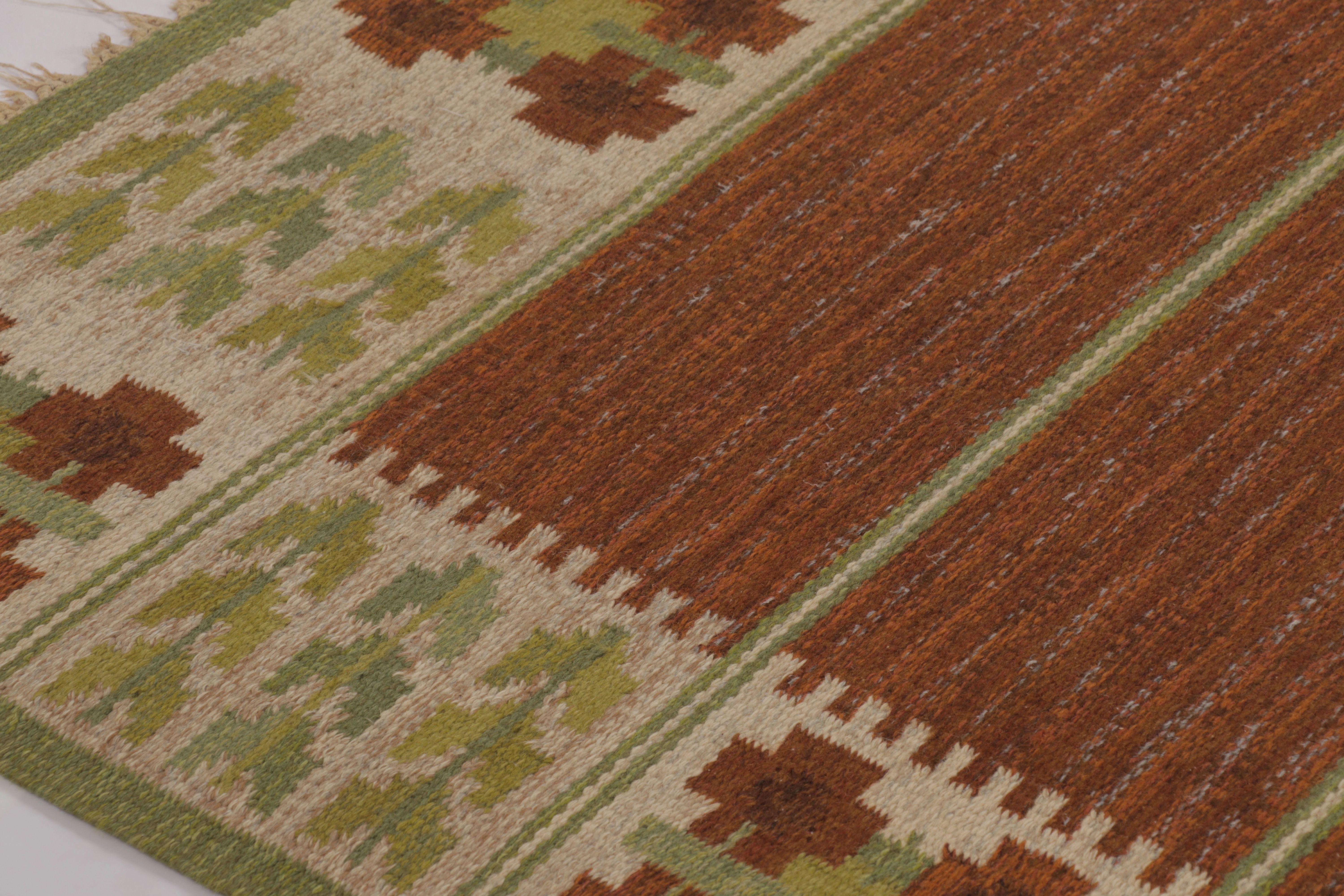 Vintage Swedish Rya Flatweave, Brown with Green Geometric Borders - Rug & Kilim In Good Condition For Sale In Long Island City, NY