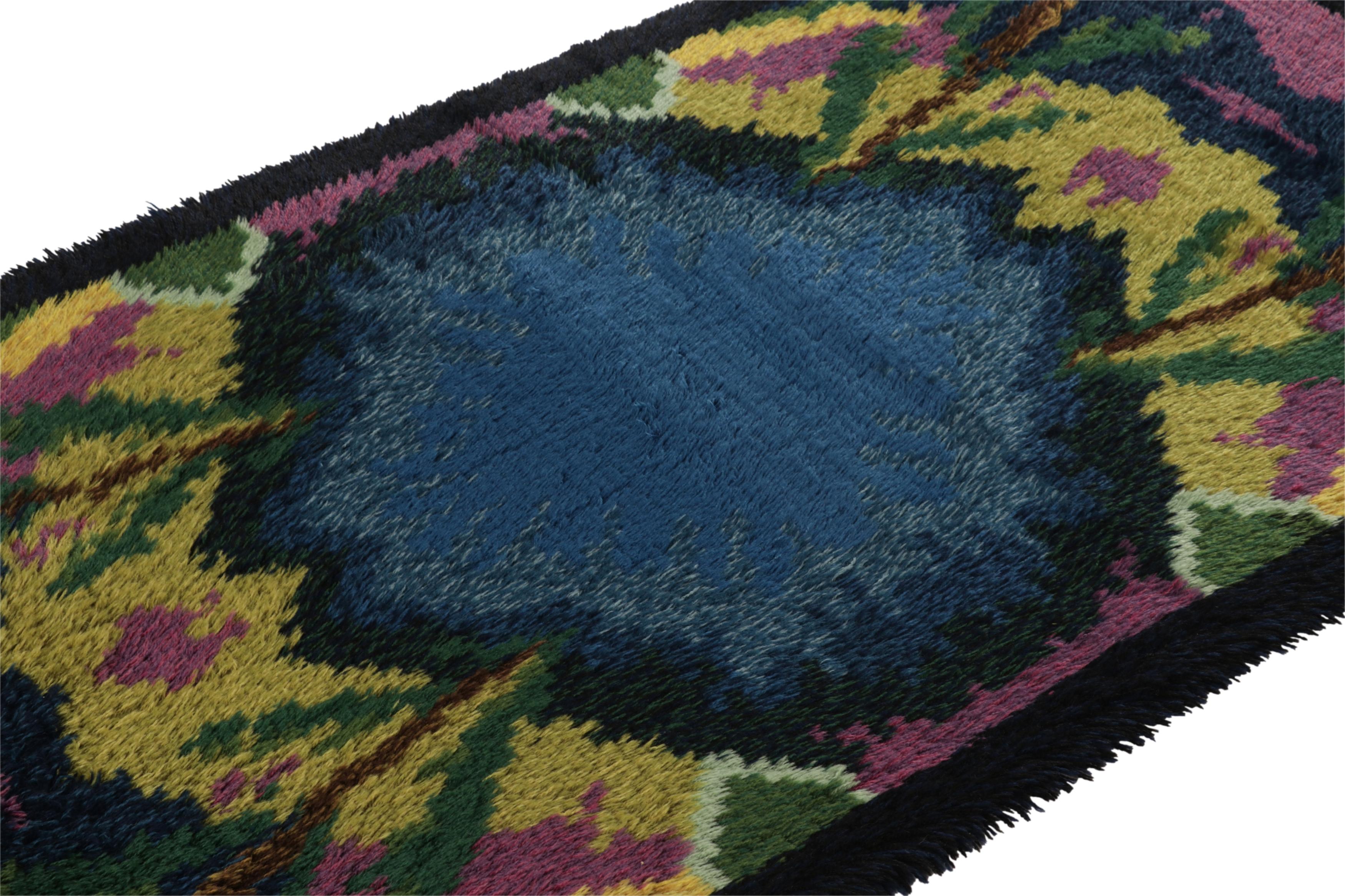 Hand-knotted in lush, high-pile wool in Sweden circa 1960-1970, this 4x7 vintage Swedish Rya rug is a bold new addition to Rug & Kilim’s curation of iconic, collectible mid-century Scandinavian rugs of this provenance. 

On the Design:
