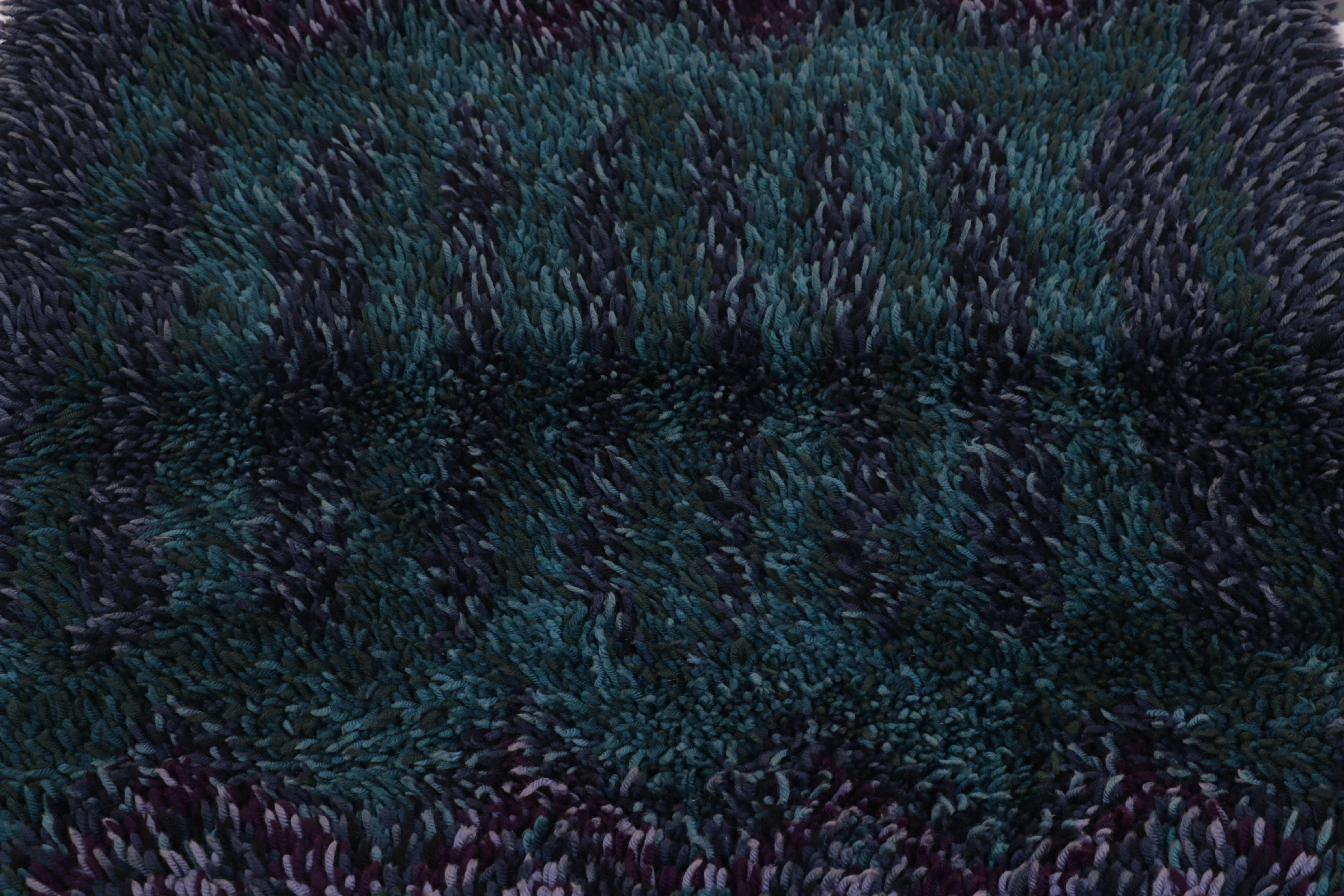 Schwedischer Vintage-Teppich Rya, blau mit skandinavischen geometrischen Mustern - Rug & Kilim im Zustand „Gut“ im Angebot in Long Island City, NY