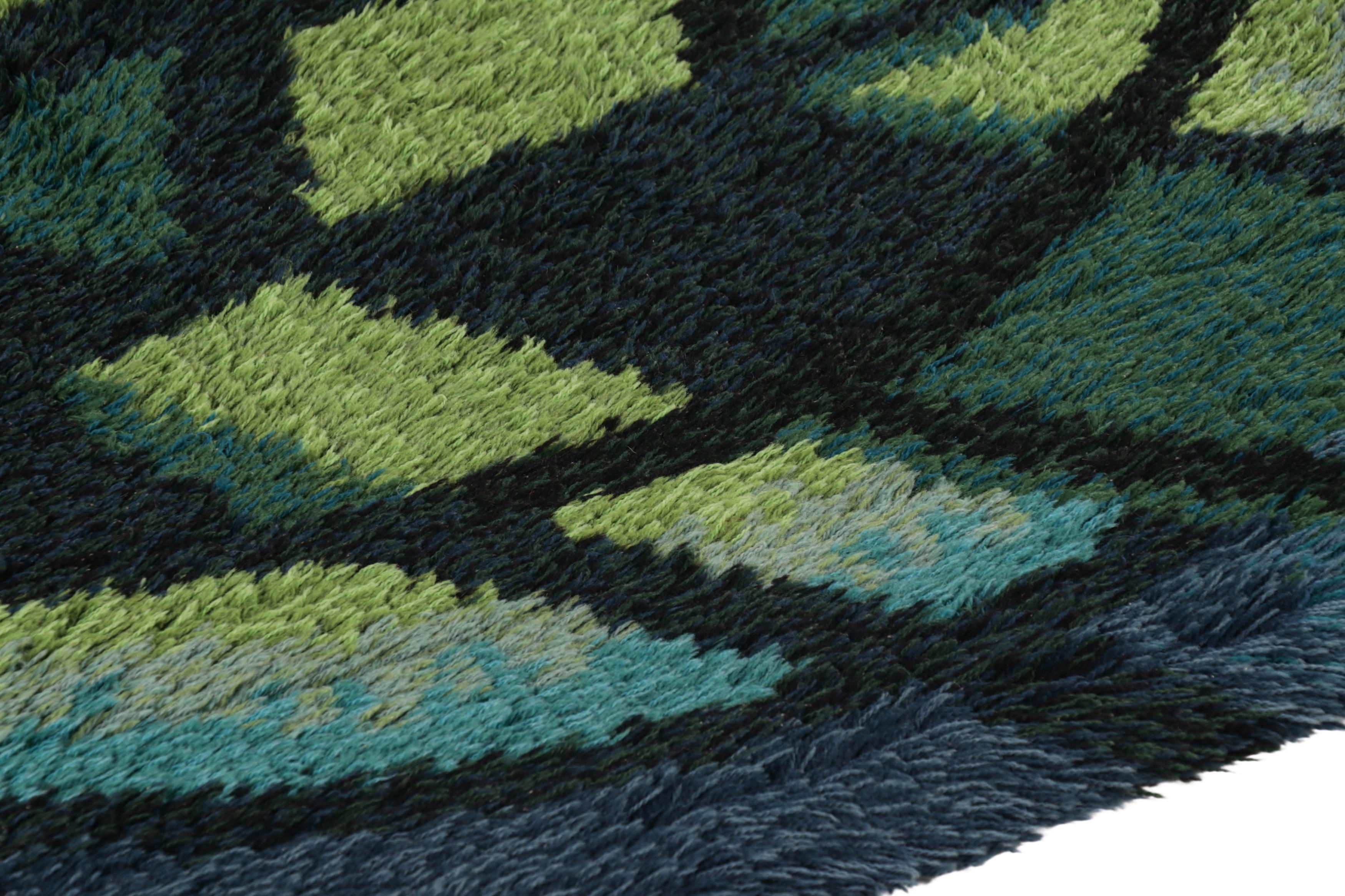 Vintage Swedish Rya Rug, Blue with Scandinavian Geometric Patterns - Rug & Kilim Bon état - En vente à Long Island City, NY