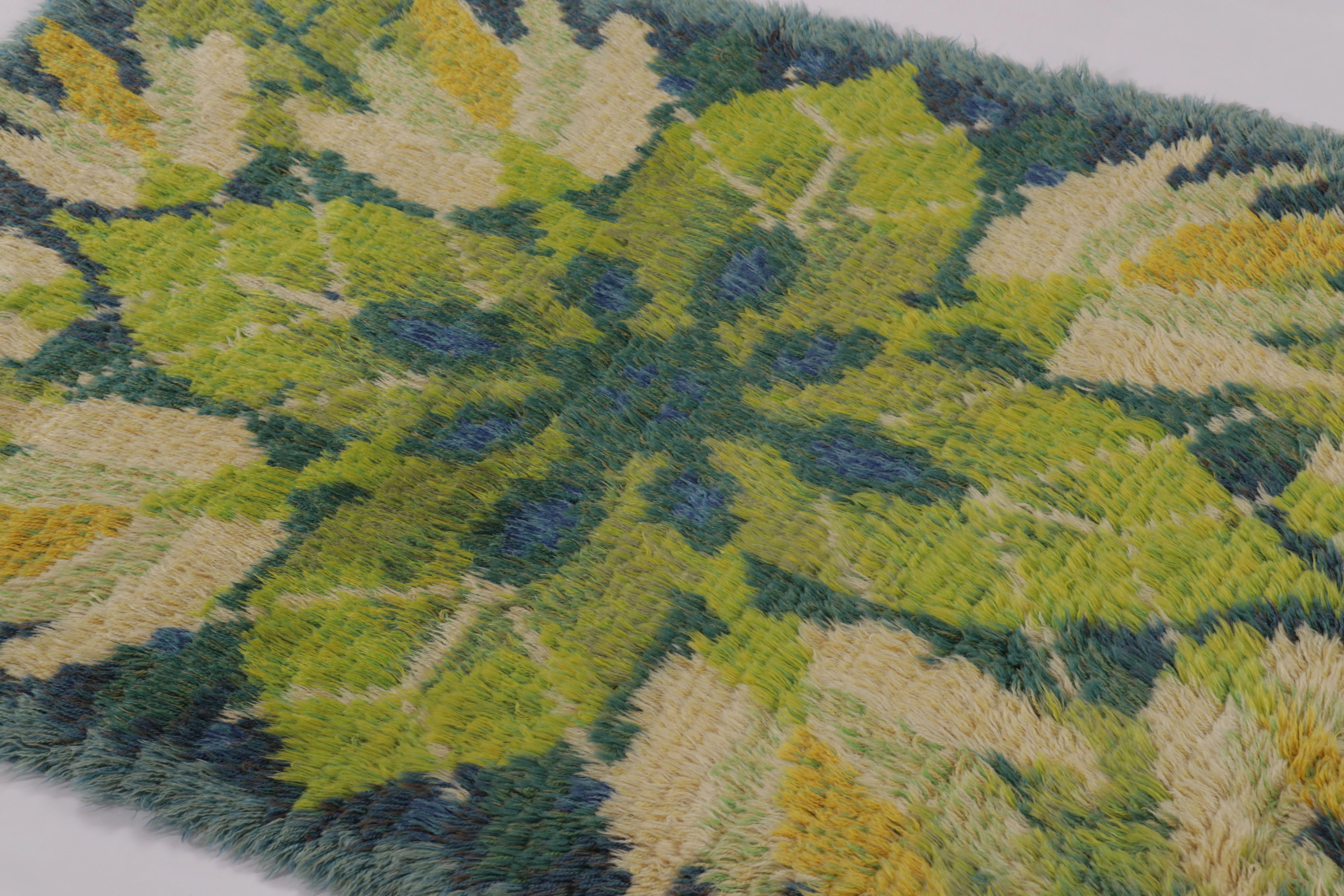 Schwedischer Vintage-Teppich Rya, blau mit skandinavischen geometrischen Mustern - Rug & Kilim (Mitte des 20. Jahrhunderts) im Angebot