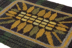 Vintage Swedish Rya Rug, Bold Green & Gold Scandinavian Medallion - Rug & Kilim