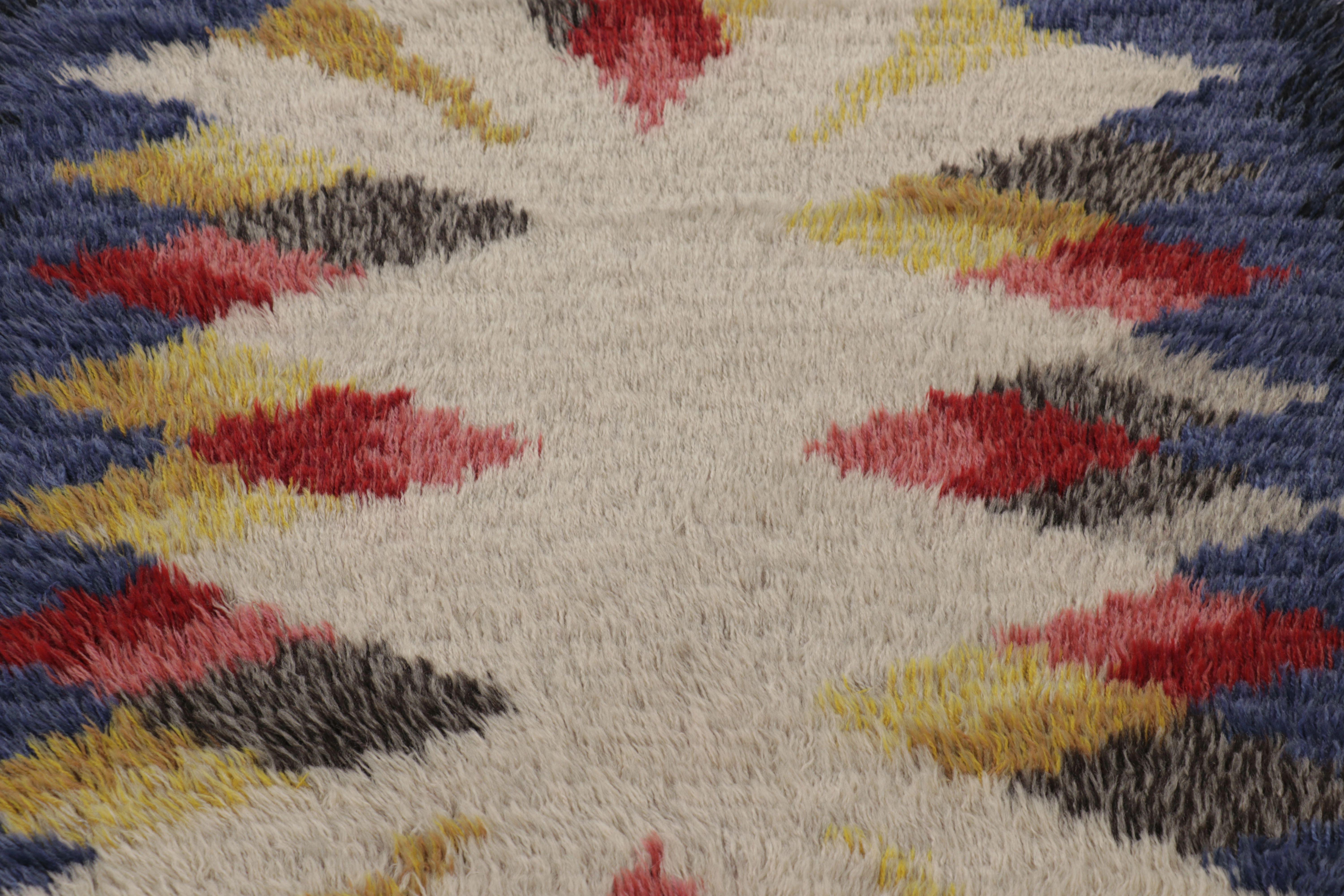 Mid-20th Century Vintage Swedish Rya Rug, Bold Scandinavian Geometric Medallions - Rug & Kilim For Sale