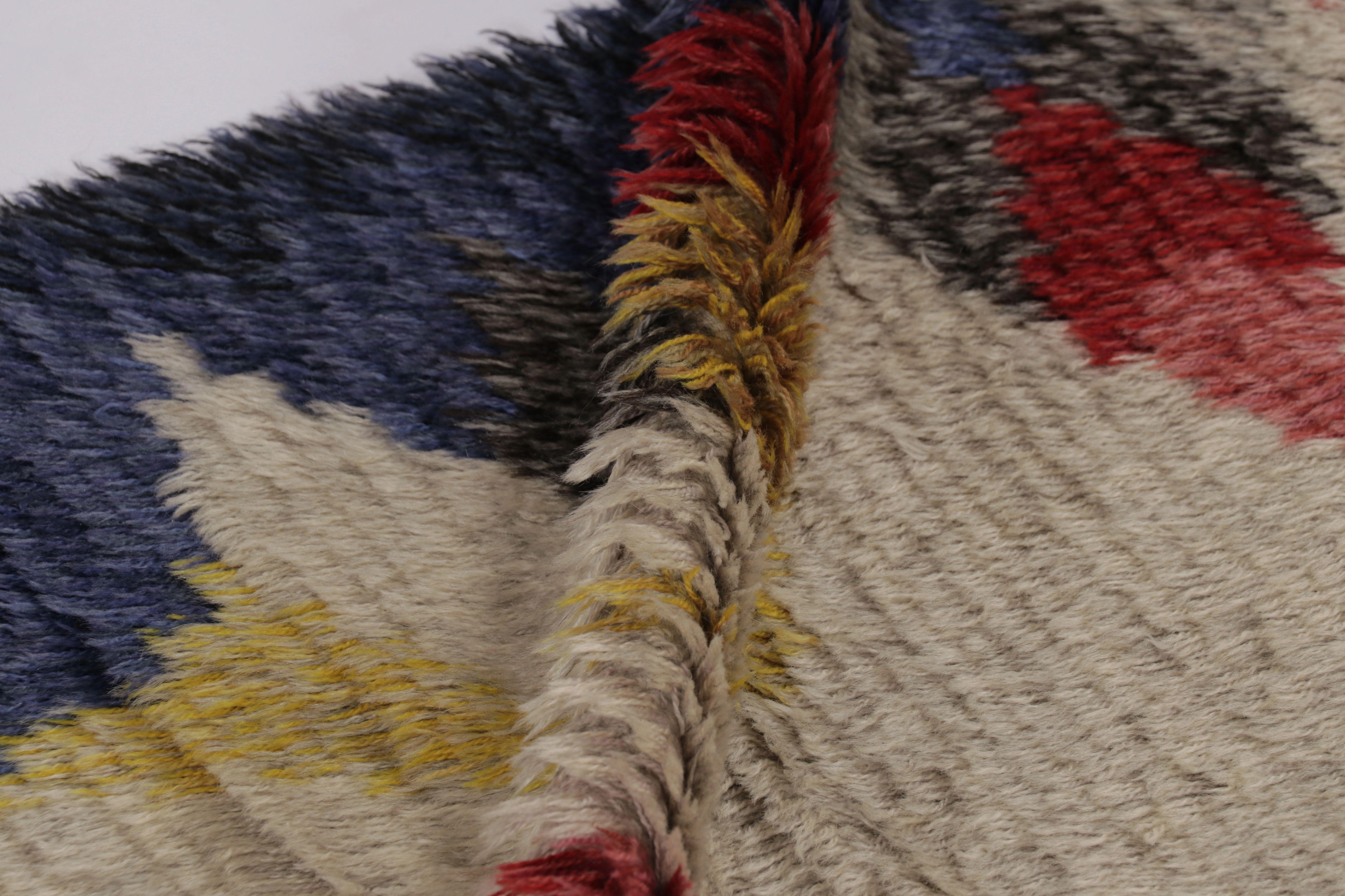 Vintage Swedish Rya Rug, Bold Scandinavian Geometric Medallions - Rug & Kilim For Sale 1