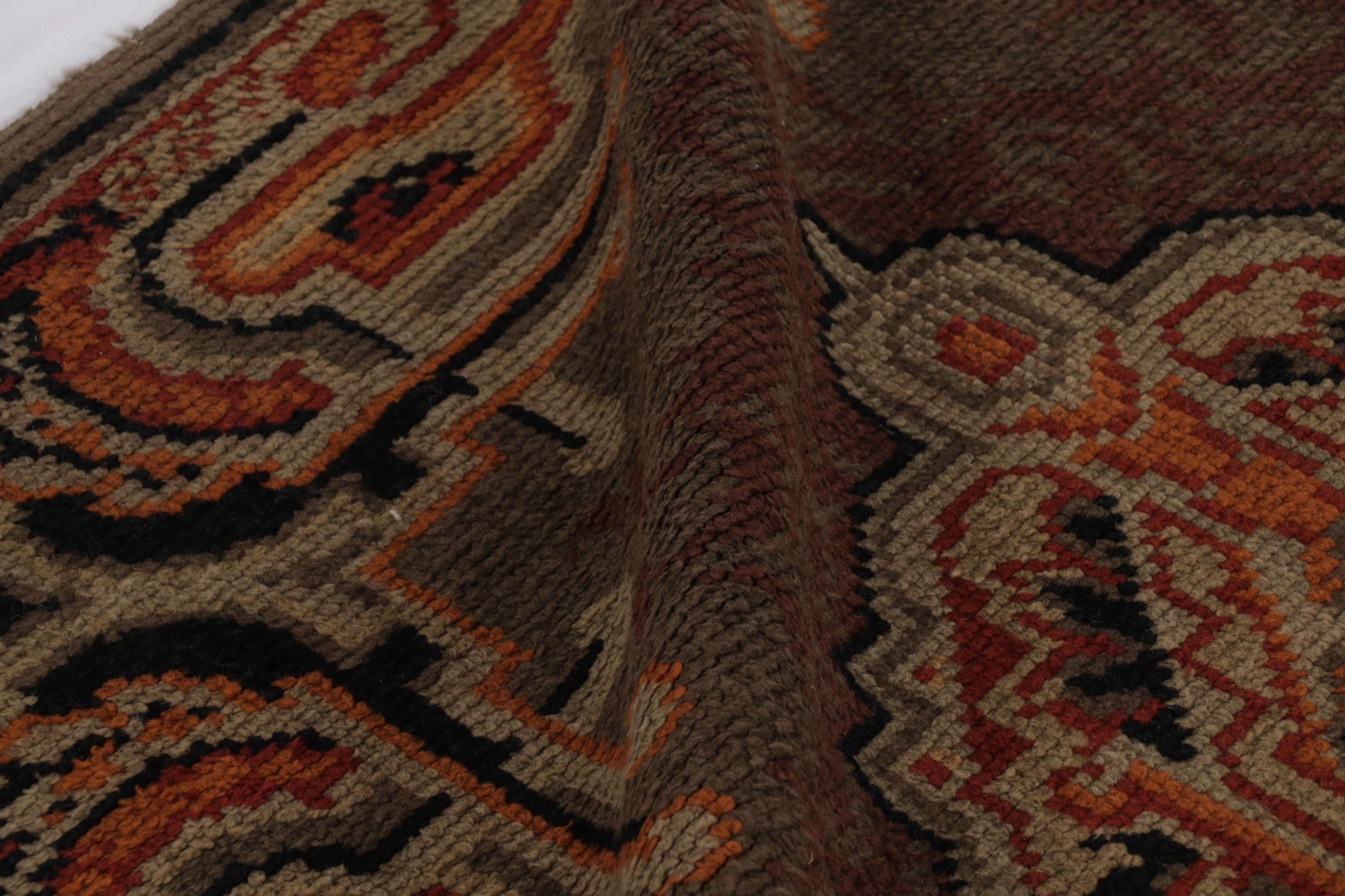 Schwedischer Vintage Rya Teppich, braun mit aufwendigem geometrischem Medaillon - Rug & Kilim im Angebot 1