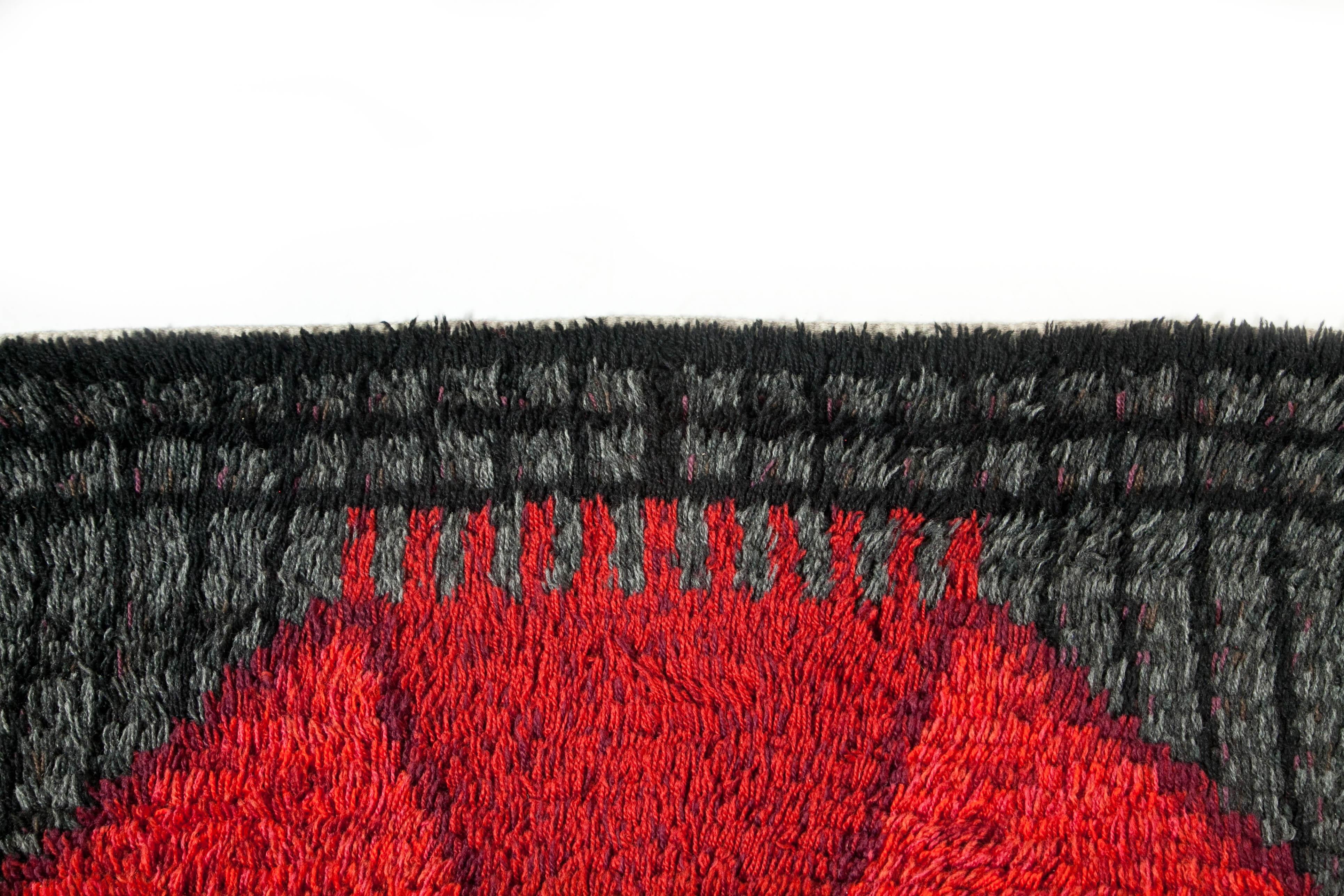 Vintage Swedish Rya Rug, Dark Grey and Red Patterned, Sweden, 1970s 3