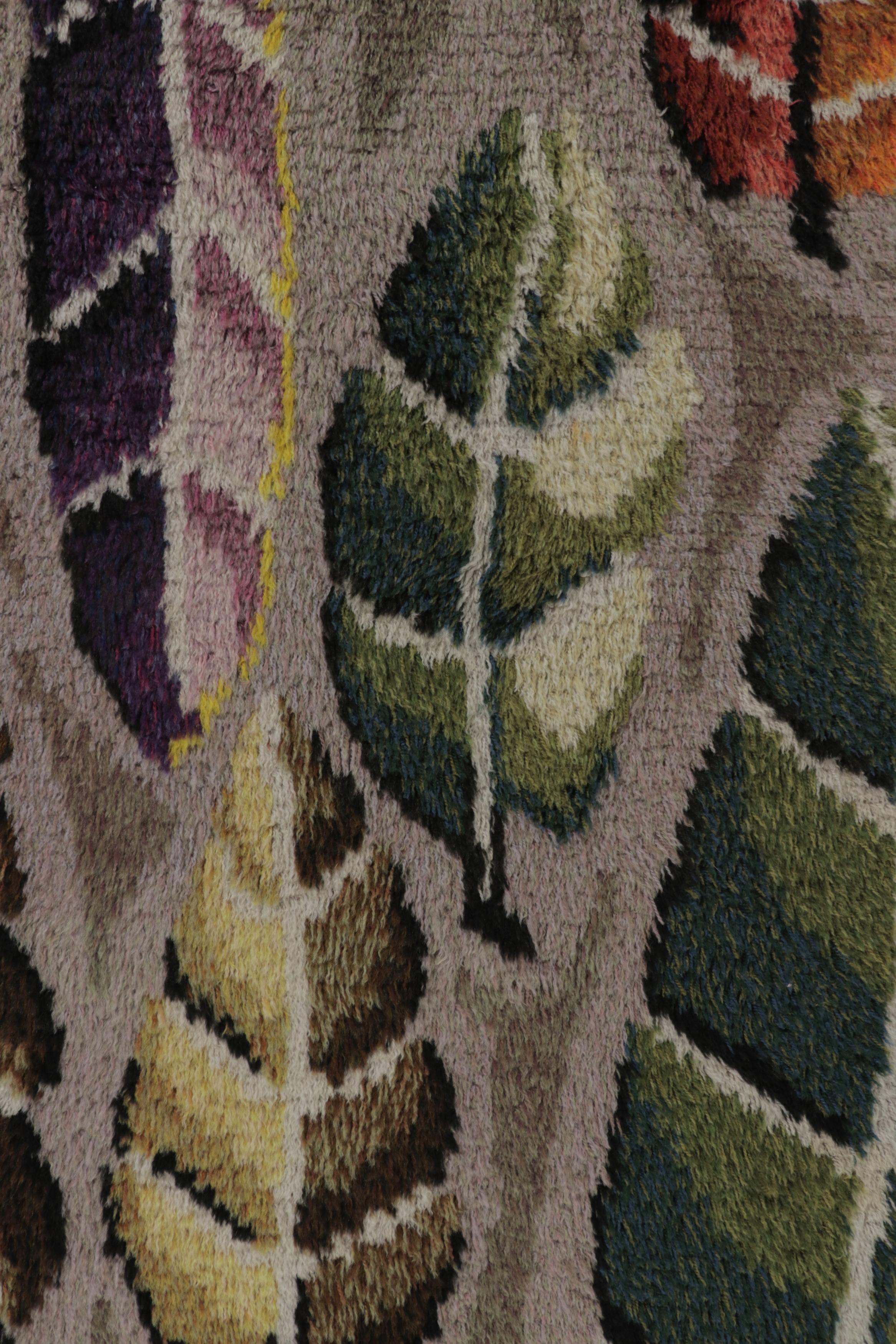 Schwedischer Vintage-Teppich Rya, grau mit skandinavischen Blattblüten - Rug & Kilim (Handgeknüpft) im Angebot