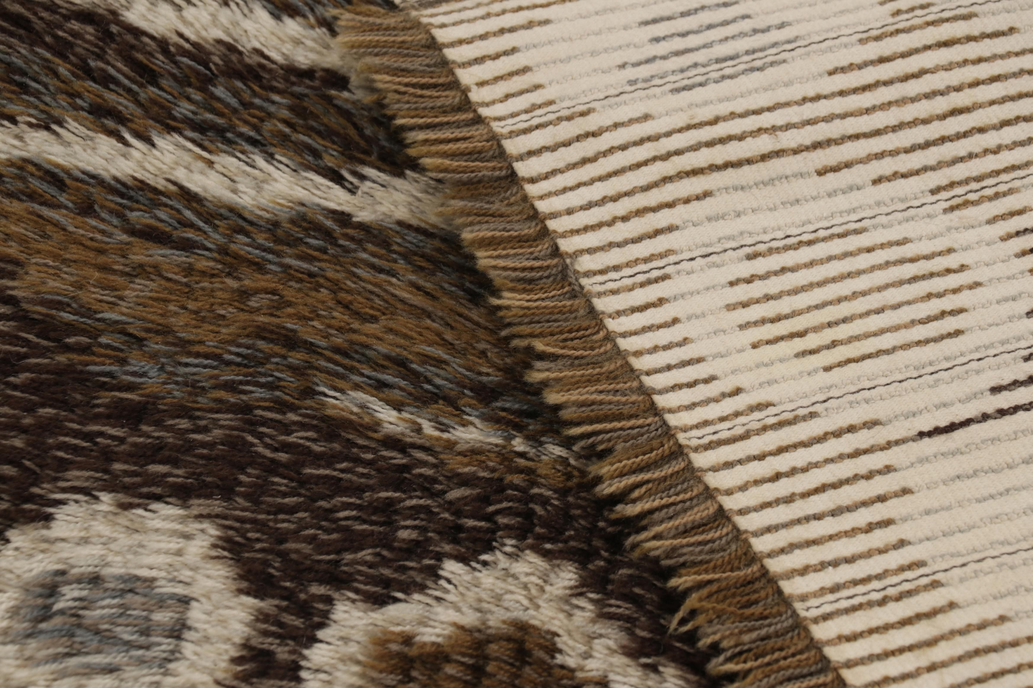 Alfombra sueca vintage Rya en beige-marrón con motivos geométricos - Rug & Kilim mediados del siglo XX en venta