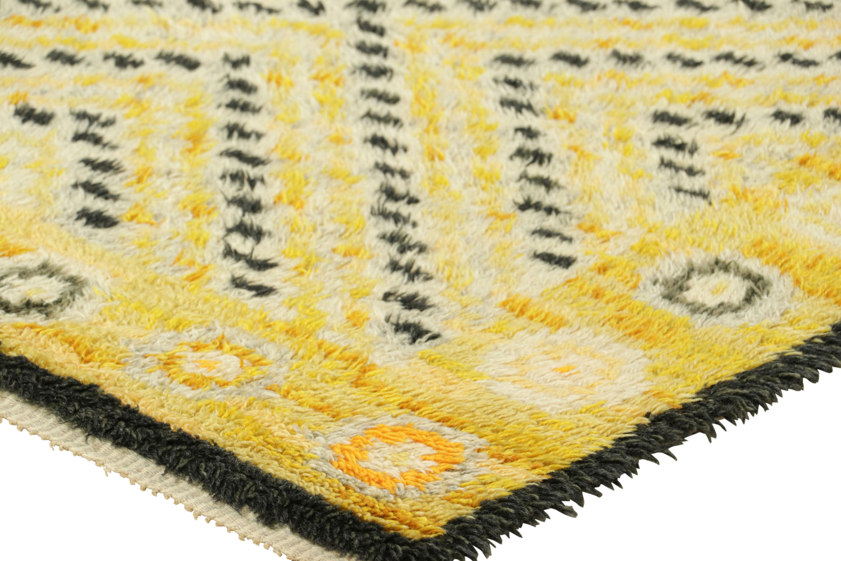 Wool Vintage Swedish Rya Rug In Gold and Green with Geometric Patterns  Rug & Kilim For Sale