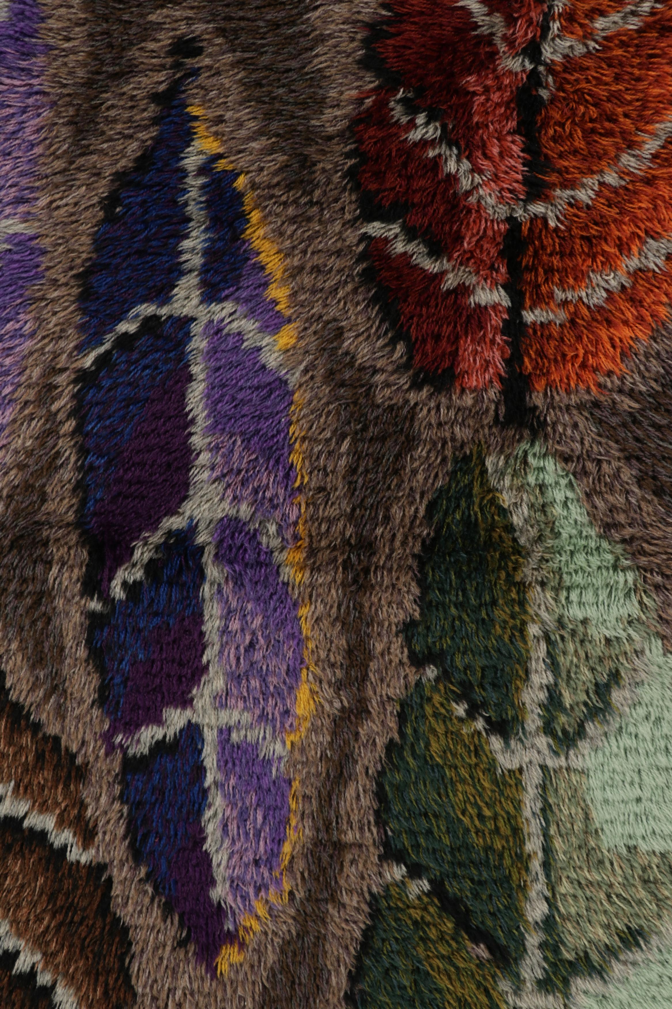 Svedese Tappeto vintage svedese Rya, grandi fiori scandinavi a foglia su sfondo marrone - Rug & Kilim in vendita