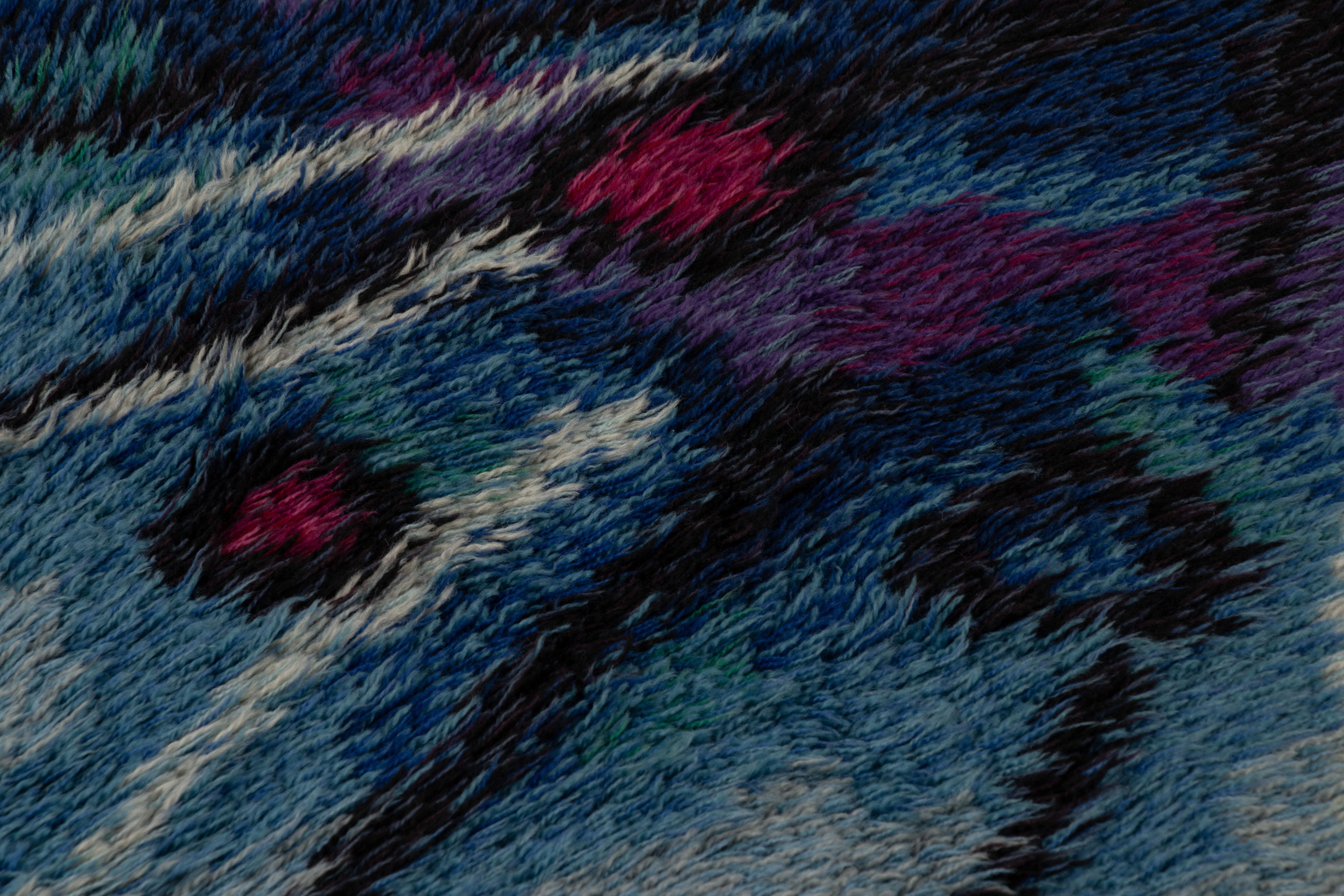 Milieu du XXe siècle Tapis suédois vintage Rya, Mid-Century Modern Burst Pattern in Blue - Rug & Kilim en vente