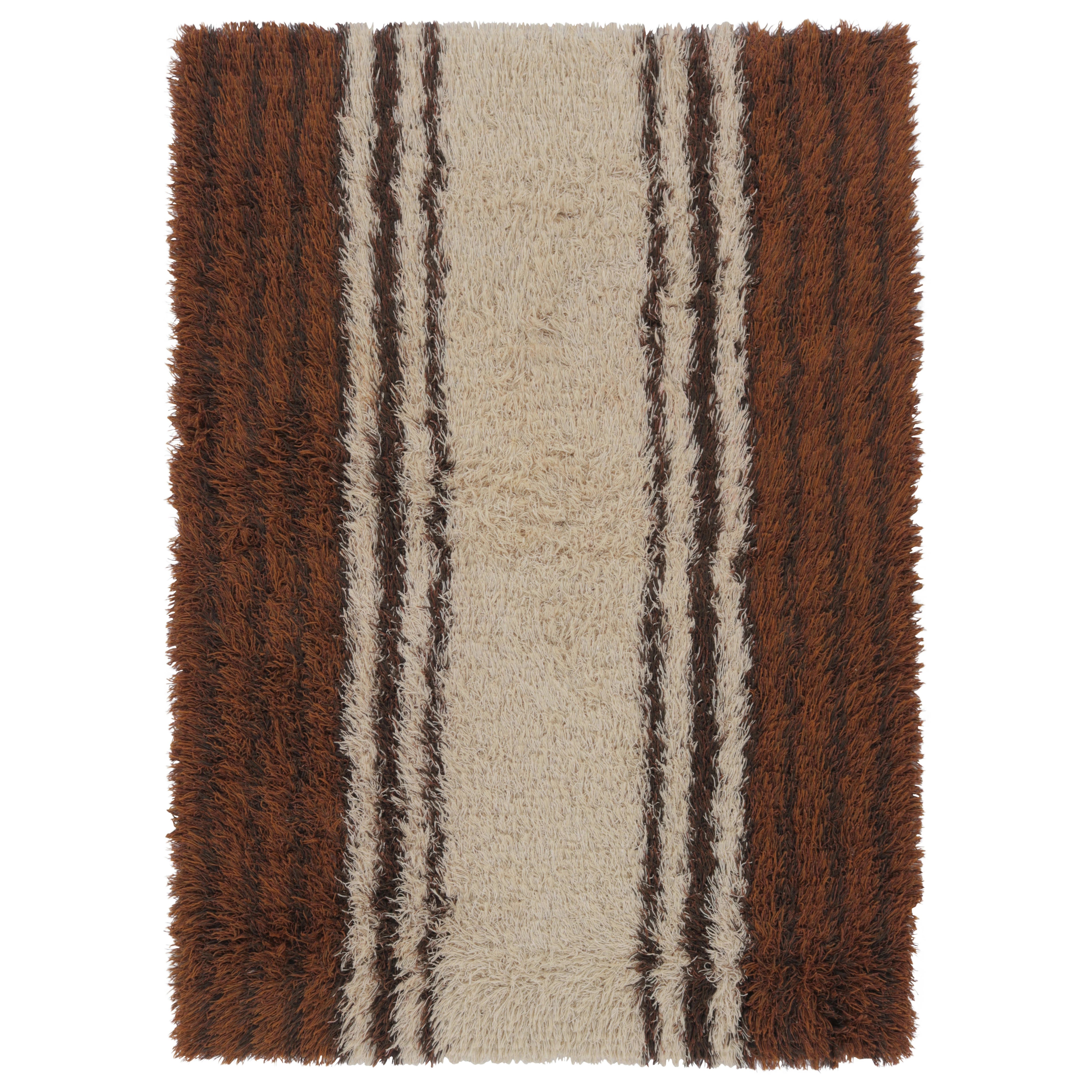 Schwedischer Vintage Rya Teppich, Minimalistisch gestreift in Braun und Creme - Rug
Kilim
