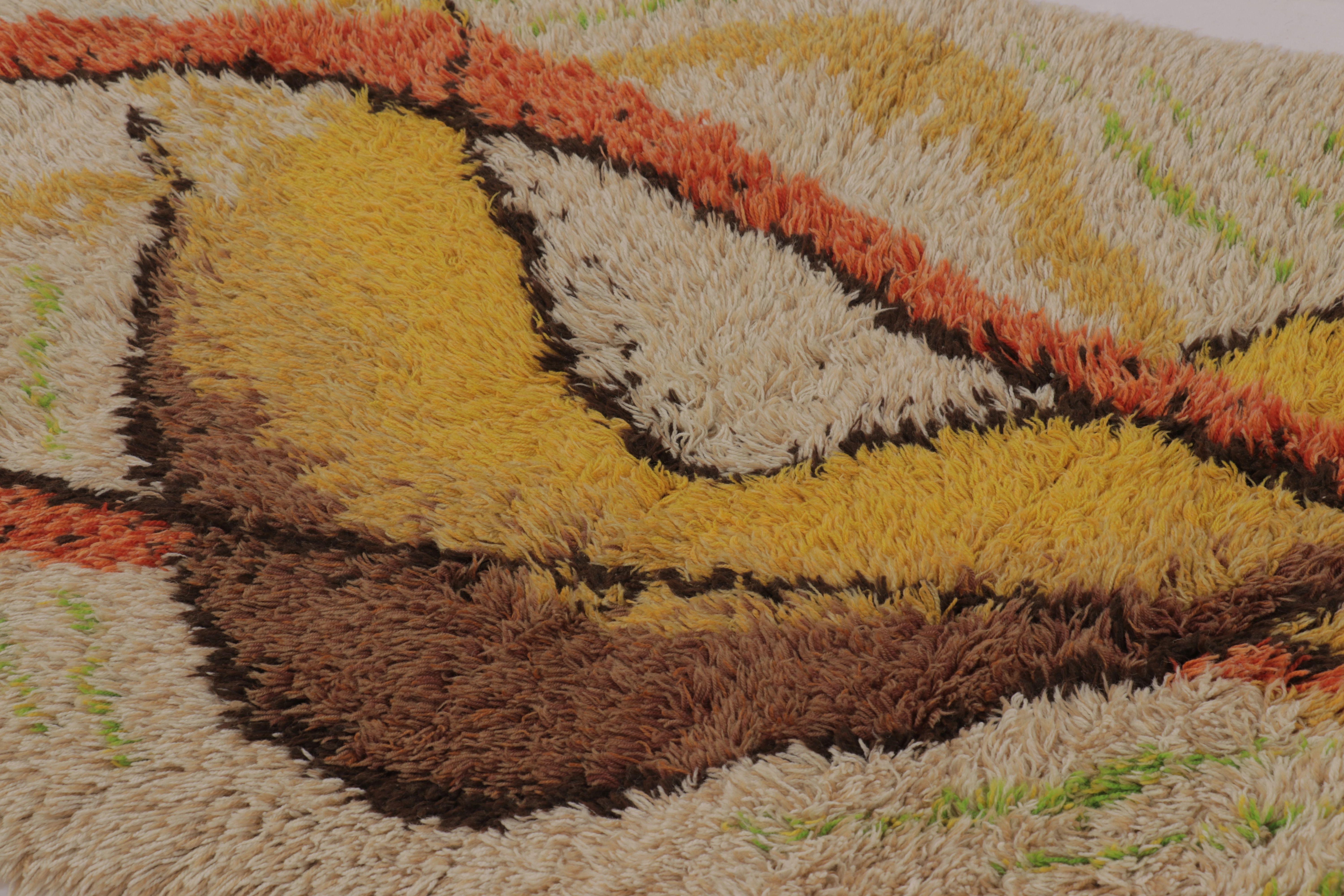 Scandinavian Modern Vintage Swedish Rya Rug, Natural Beige with Organic Abstract - Rug & Kilim For Sale