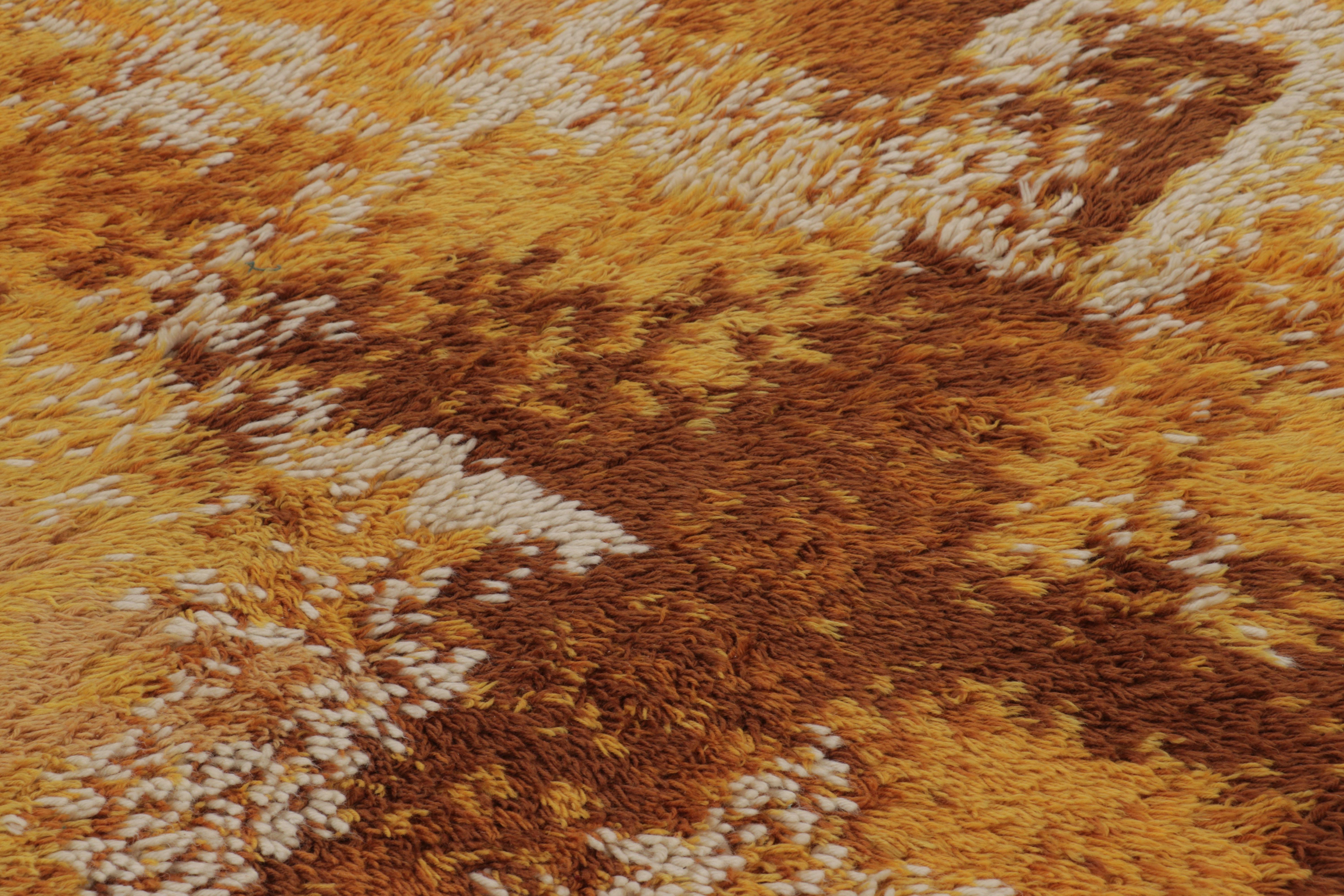 Suédois Tapis Rya suédois vintage, beige naturel avec motifs abstraits ensoleillés - Rug & Kilim en vente