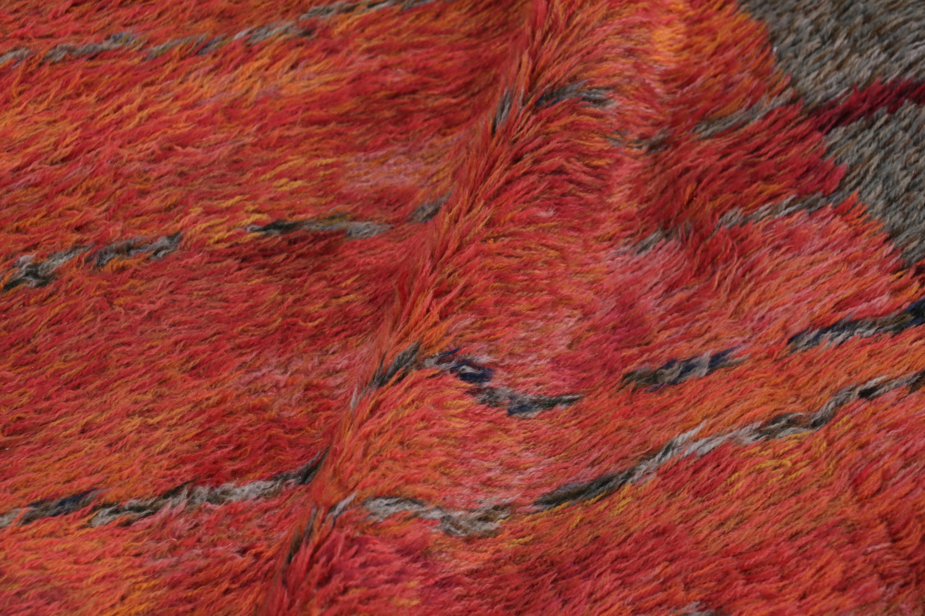Wool Vintage Swedish Rya Rug, Red and Gray Scandinavian Abstract Forms - Rug & Kilim For Sale