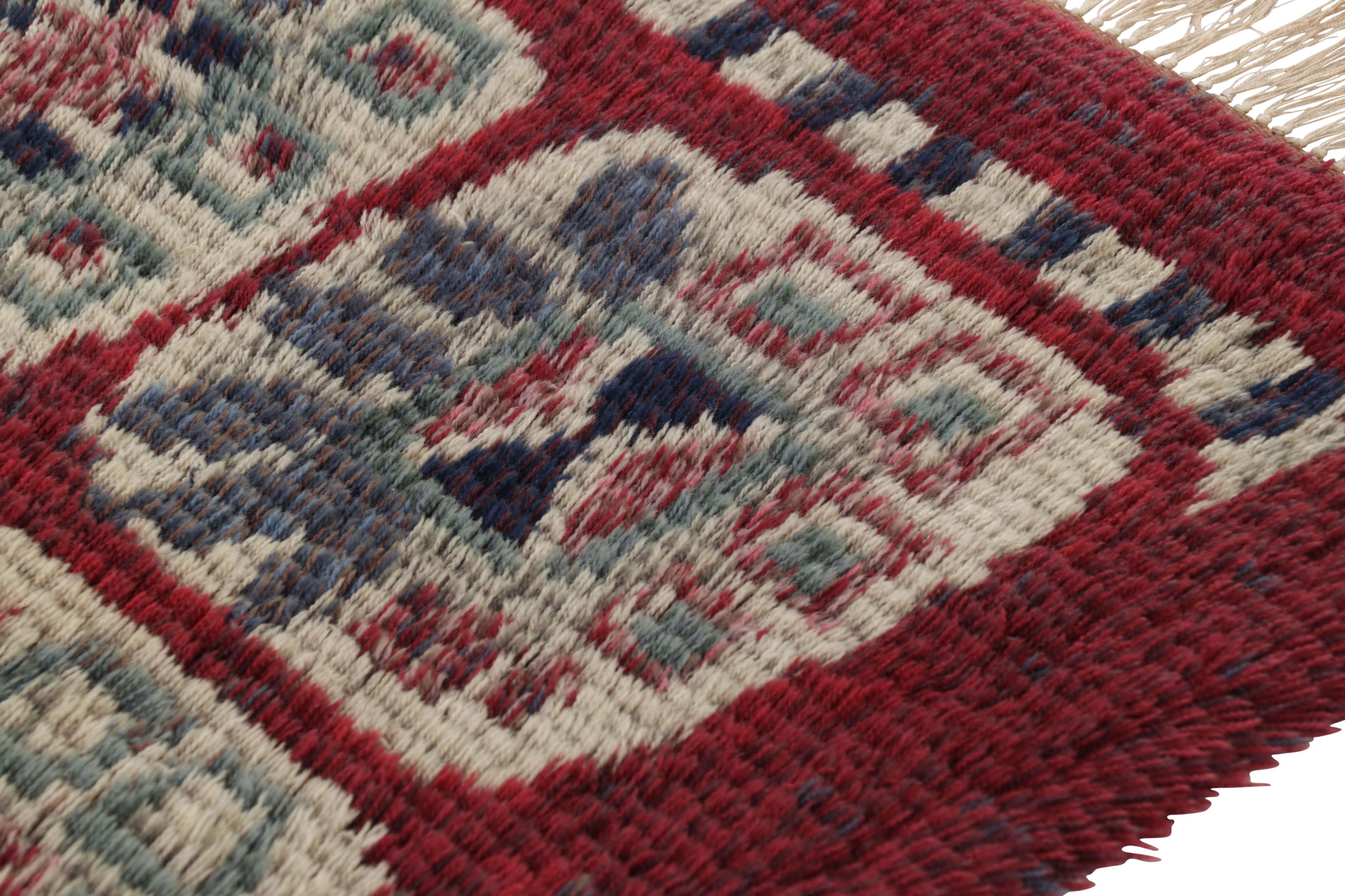 Suédois Tapis suédois vintage Rya, rouge avec des médaillons scandinaves audacieux - Rug & Kilim en vente