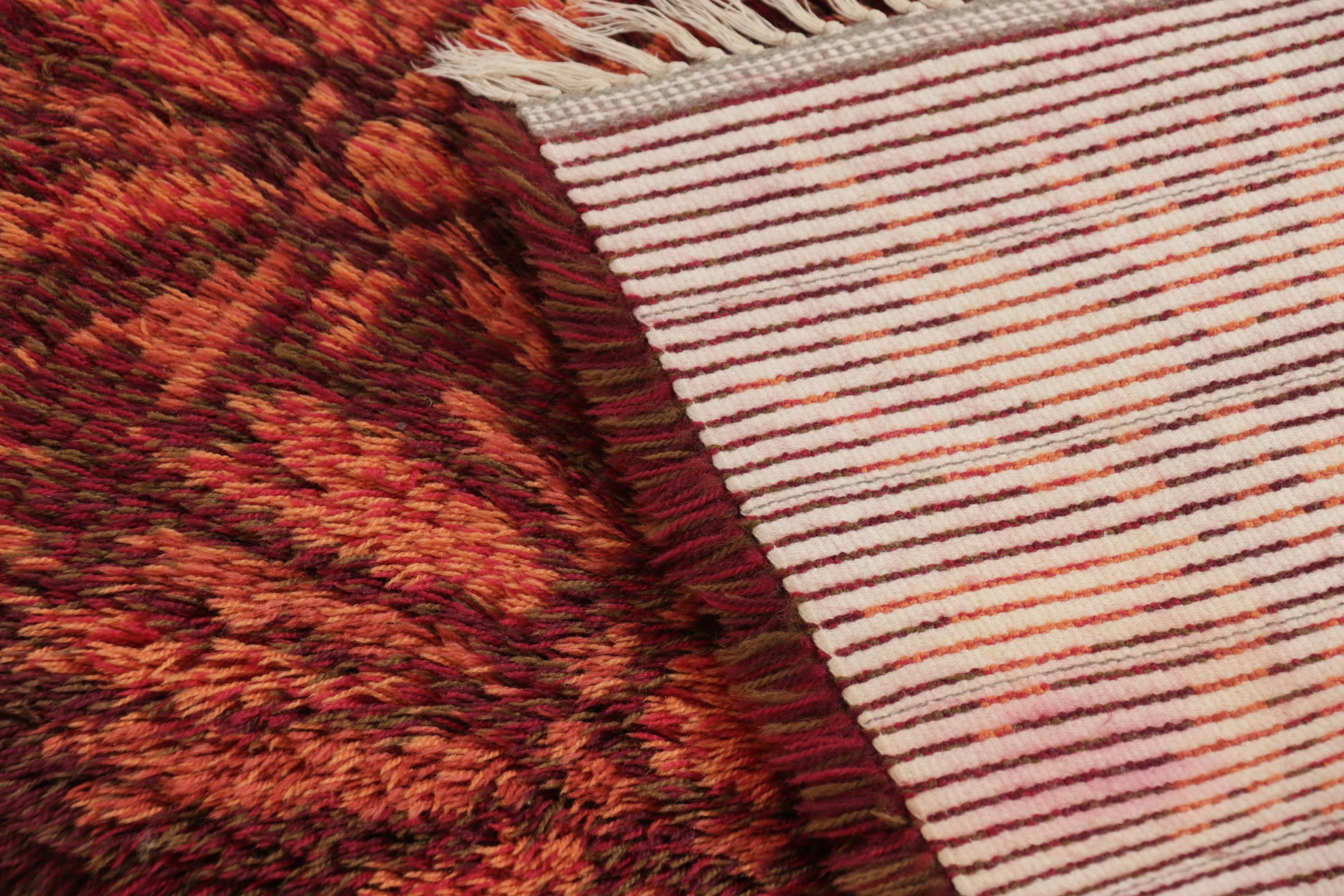 Wool Vintage Swedish Rya Rug, Red with Bursting Scandinavian Medallions - Rug & Kilim For Sale