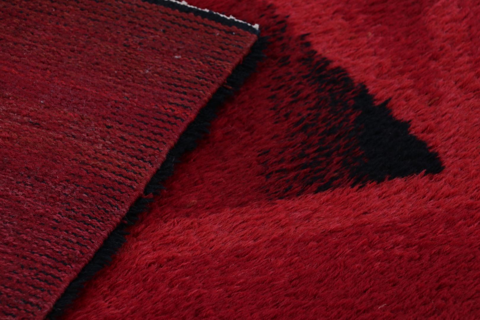 Vintage Swedish Rya Rug, Rich Red and Black Scandinavian Patterns - Rug & Kilim For Sale 1