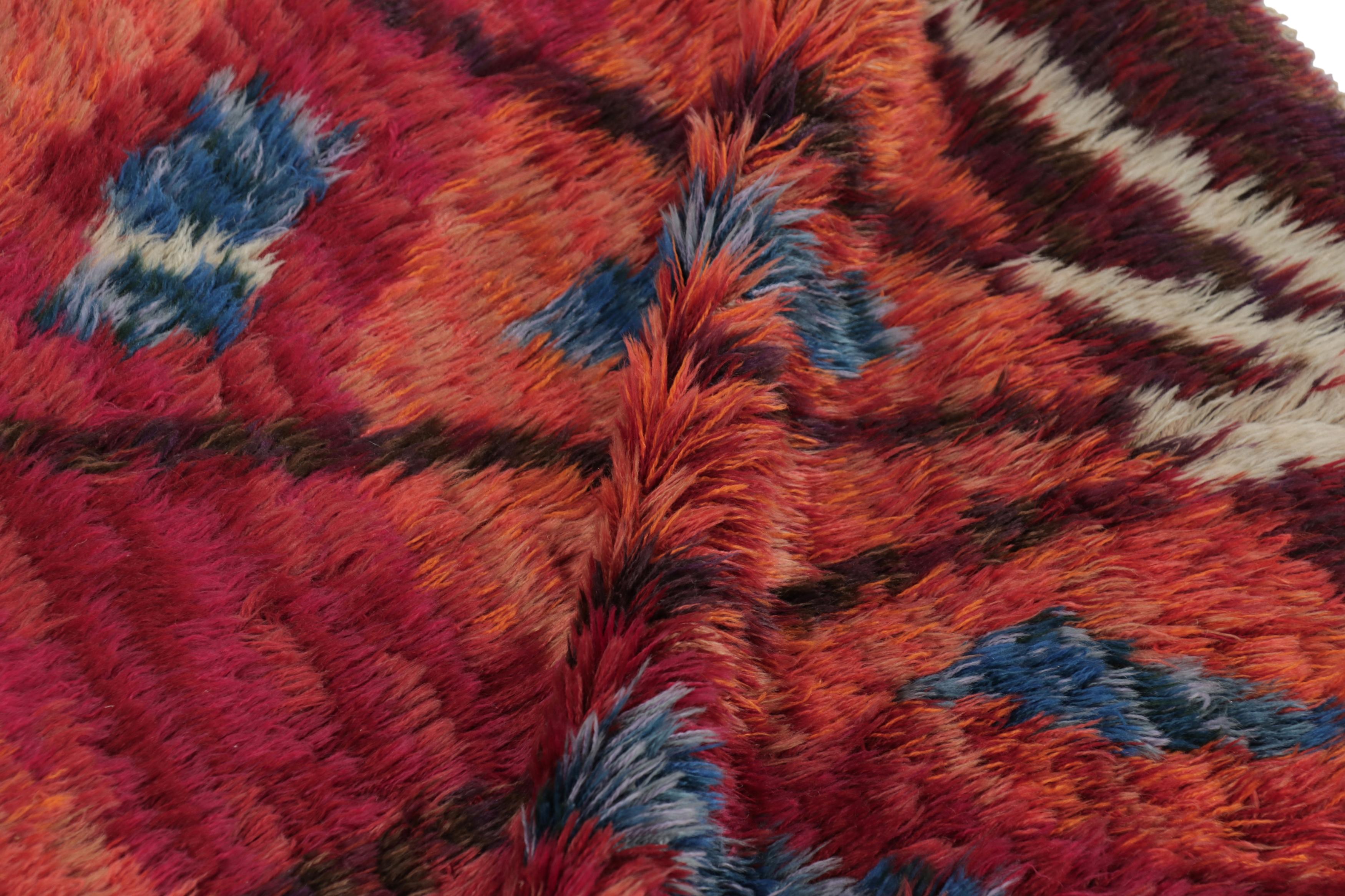 Metà XVII secolo Tappeto vintage svedese Rya, ricco di caldi motivi geometrici scandinavi - Rug & Kilim in vendita