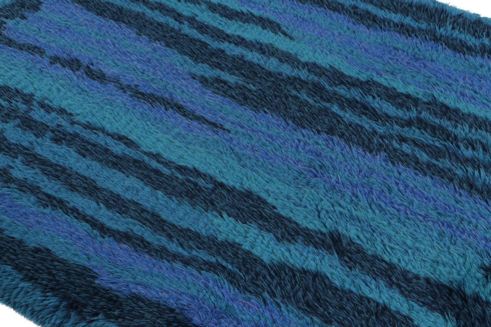 Wool Vintage Swedish Rya Rug, Scandinavian Abstract in Navy Blue Tones - Rug & Kilim For Sale