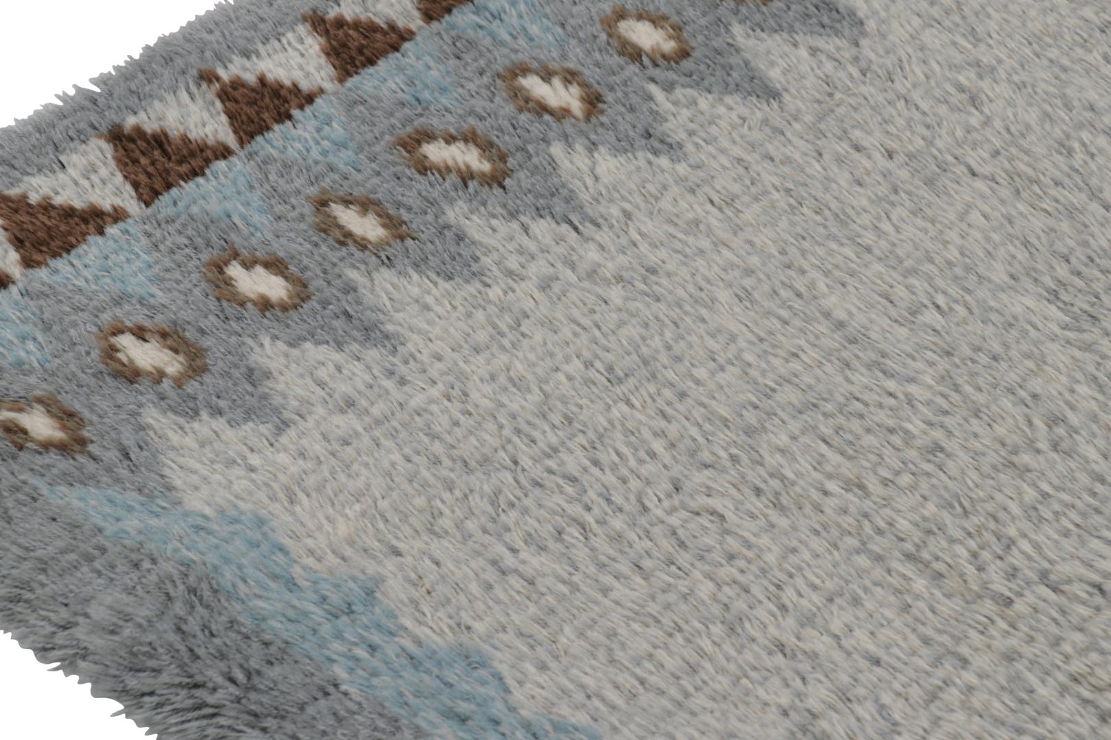 Hand-Knotted Vintage Swedish Rya Rug, Scandinavian Design with Gray Open Field  - Rug & Kilim For Sale