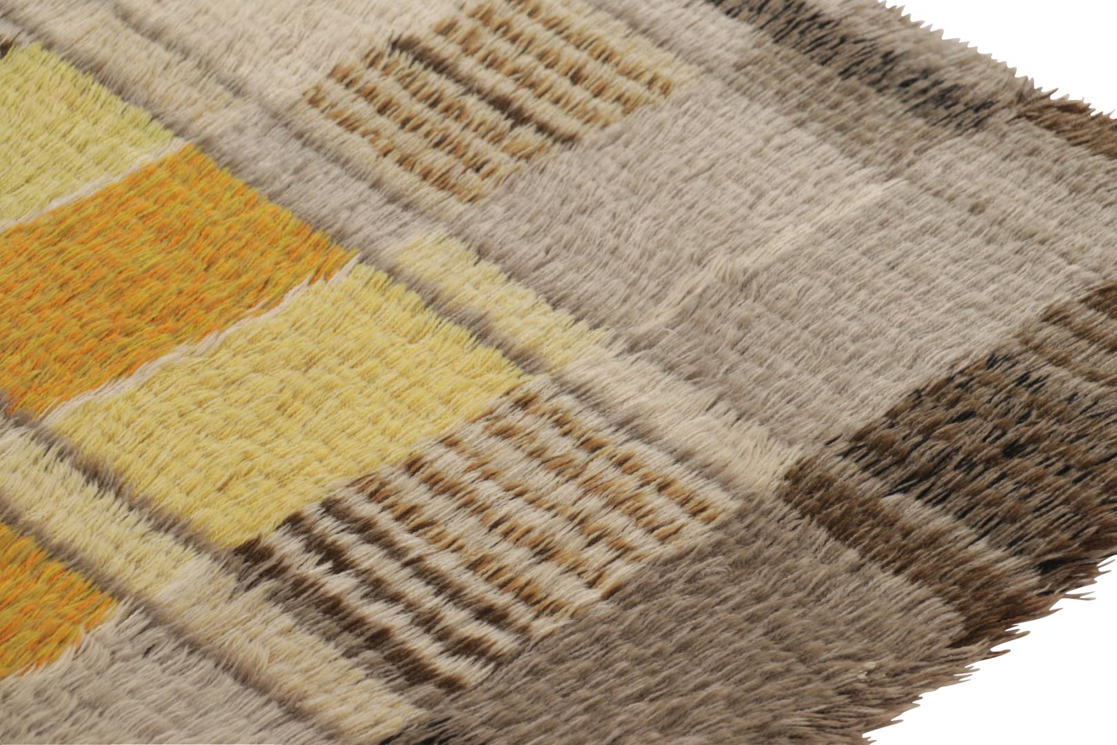 Vintage Swedish Rya Rug, skandinavische geometrische Muster in Braun - Rug & Kilim (Handgeknüpft) im Angebot