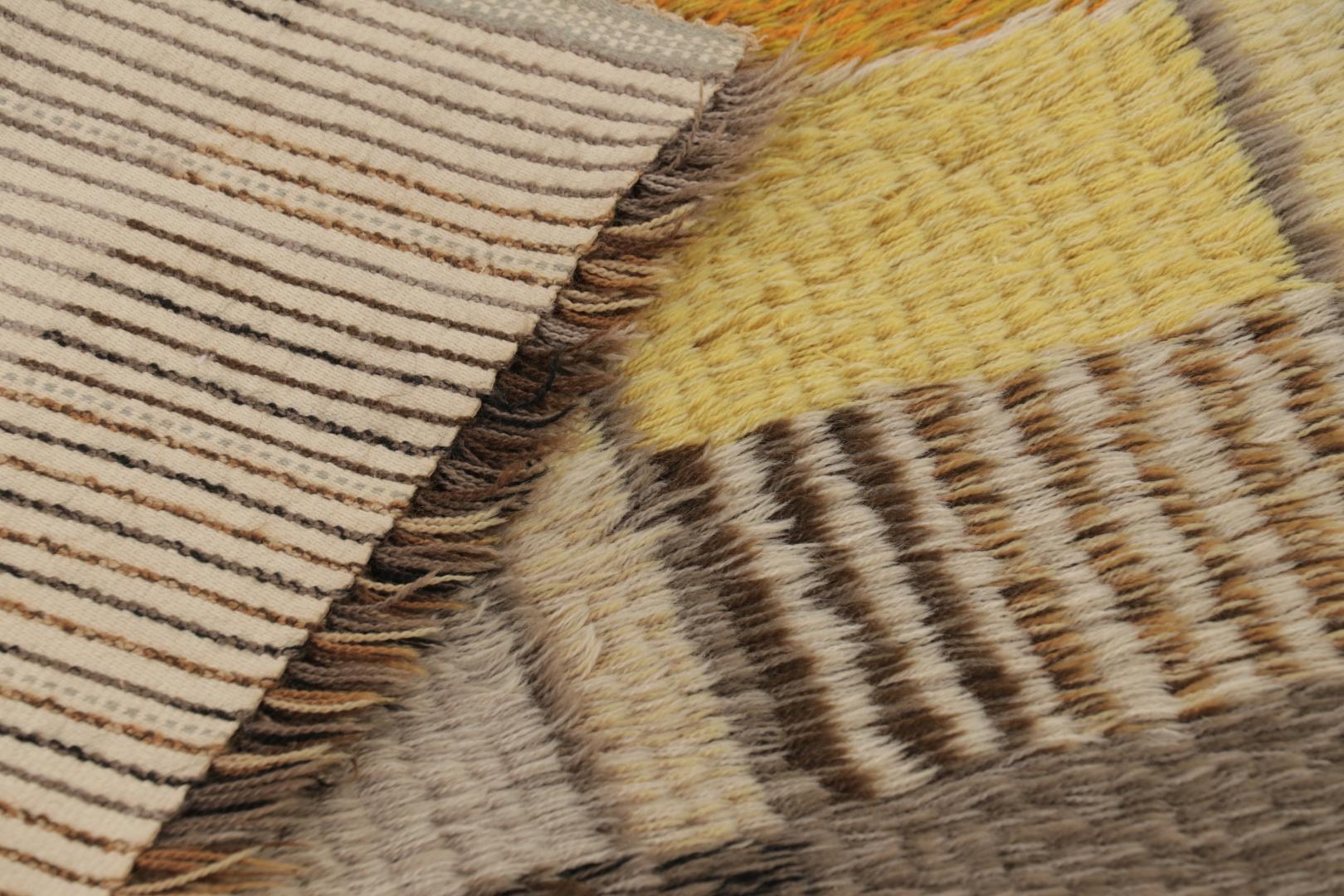 Vintage Swedish Rya Rug, skandinavische geometrische Muster in Braun - Rug & Kilim (Mitte 17. Jahrhundert) im Angebot