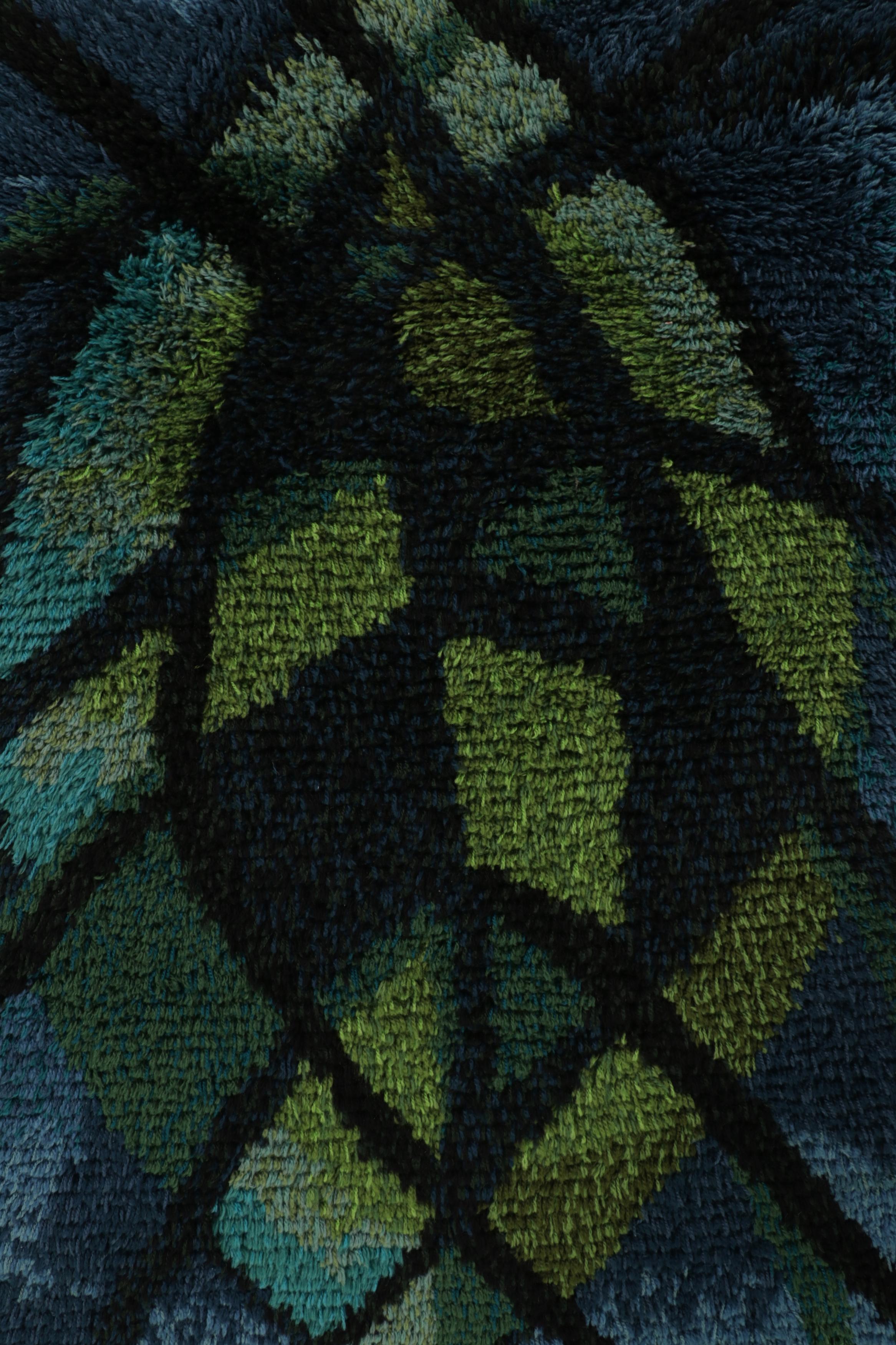 Suédois Tapis Rya suédois vintage, géométrie scandinave en bleu et vert - Rug & Kilim en vente