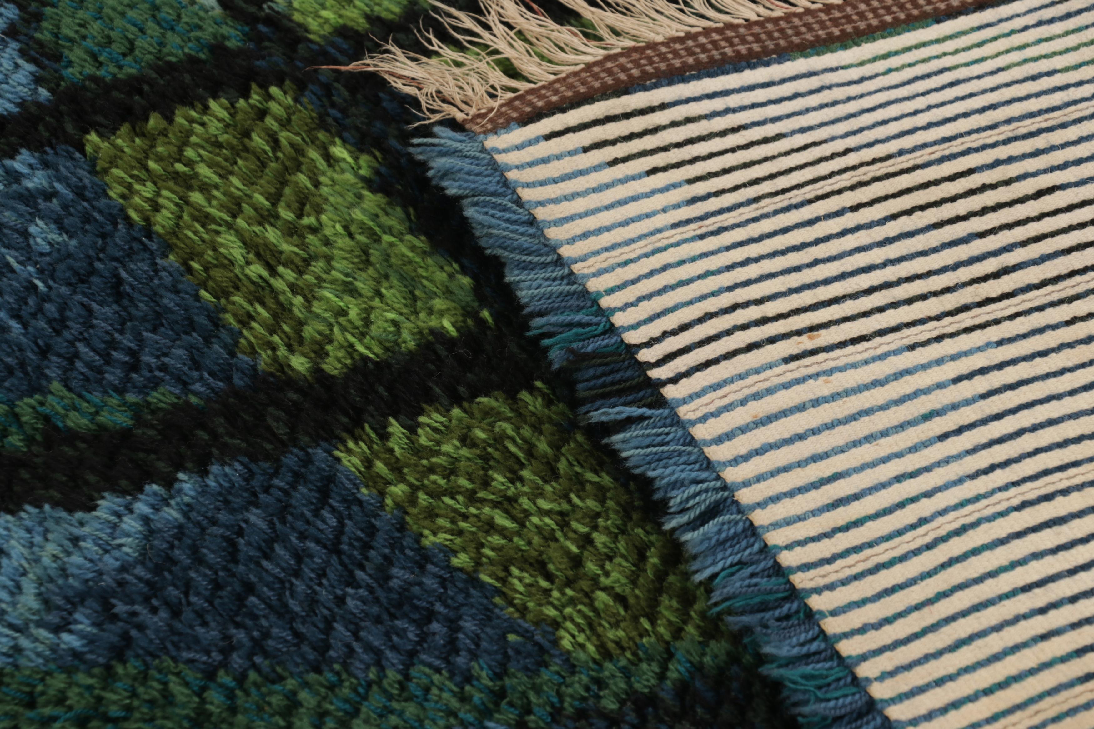 Tapis Rya suédois vintage, géométrie scandinave en bleu et vert - Rug & Kilim Bon état - En vente à Long Island City, NY