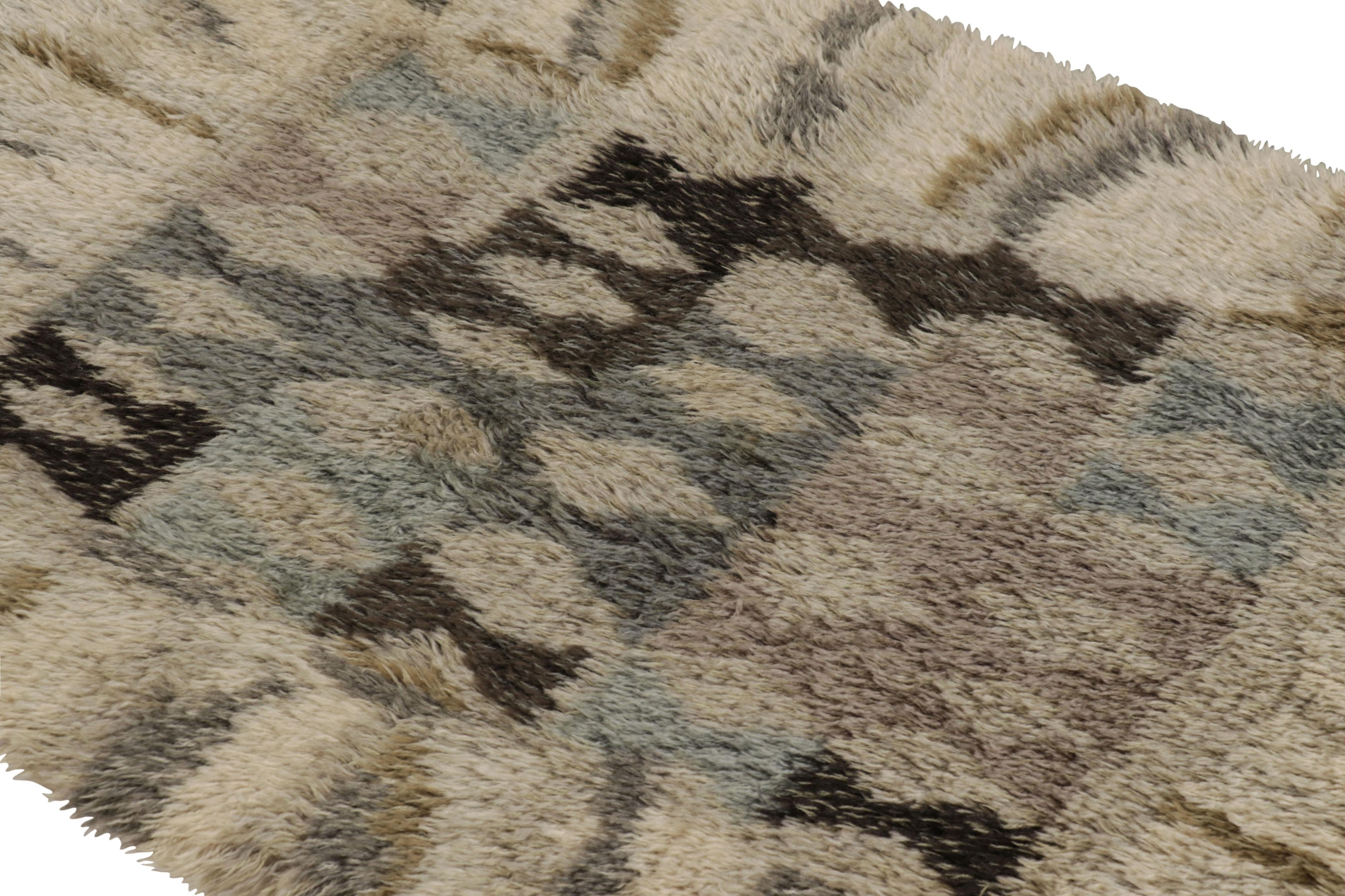 Vintage Swedish Rya Rug, skandinavische Geometrie in kühlen Grautönen - Rug & Kilim (Schwedisch) im Angebot