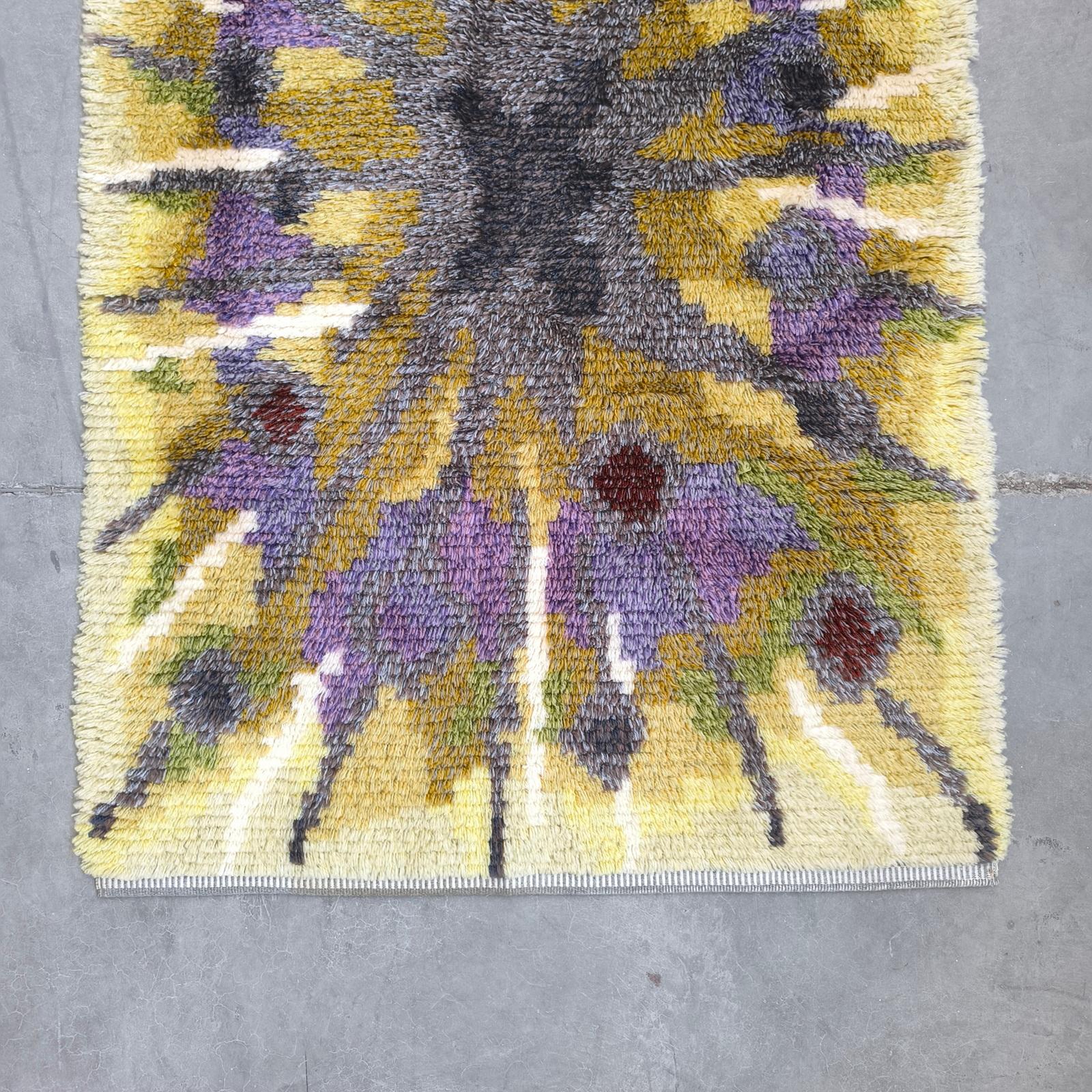 Scandinavo moderno Tappeto vintage svedese Rya Tibet, Krokus Flower di Ingrid Jagarz per Mark Rya 1960 in vendita