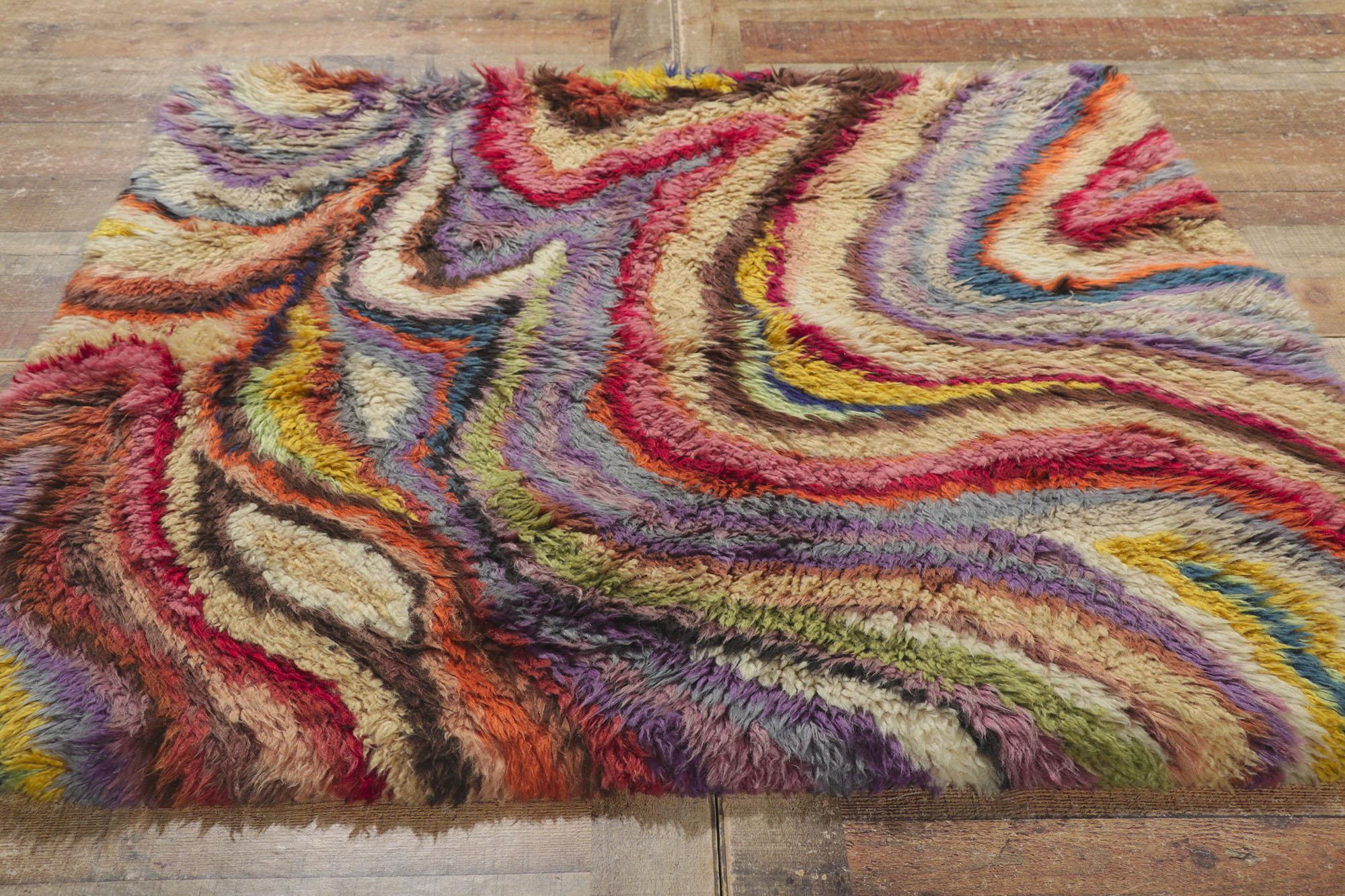 Vintage Swedish Rya Swirl Rug with Abstract Expressionist Style In Good Condition For Sale In Dallas, TX